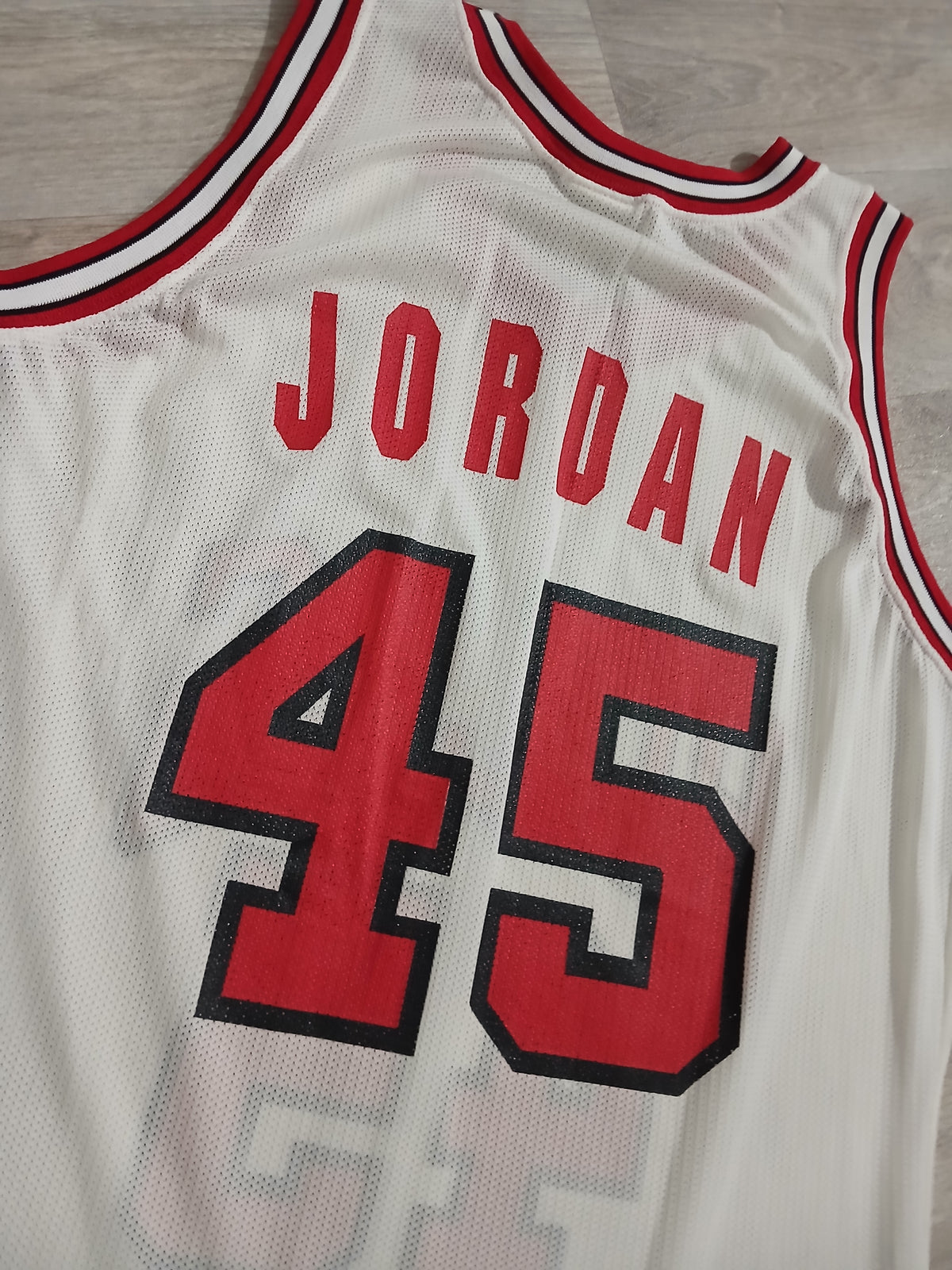 Michael Jordan Chicago Bulls Jersey Size Medium