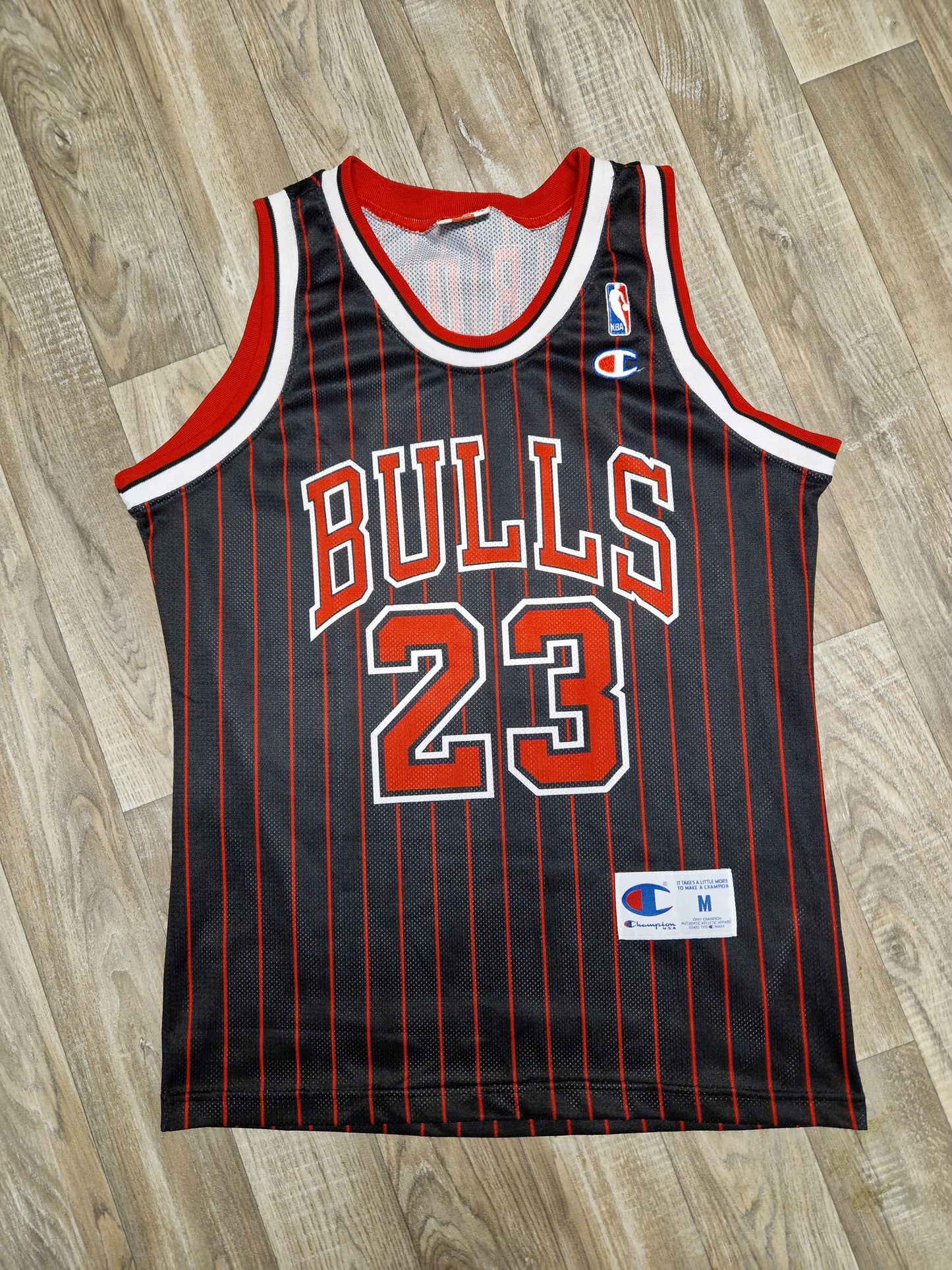 Michael Jordan Chicago Bulls Jersey Size Medium