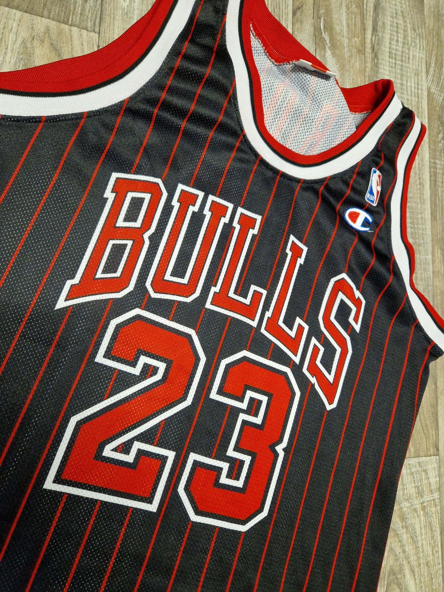Michael Jordan Chicago Bulls Jersey Size Medium