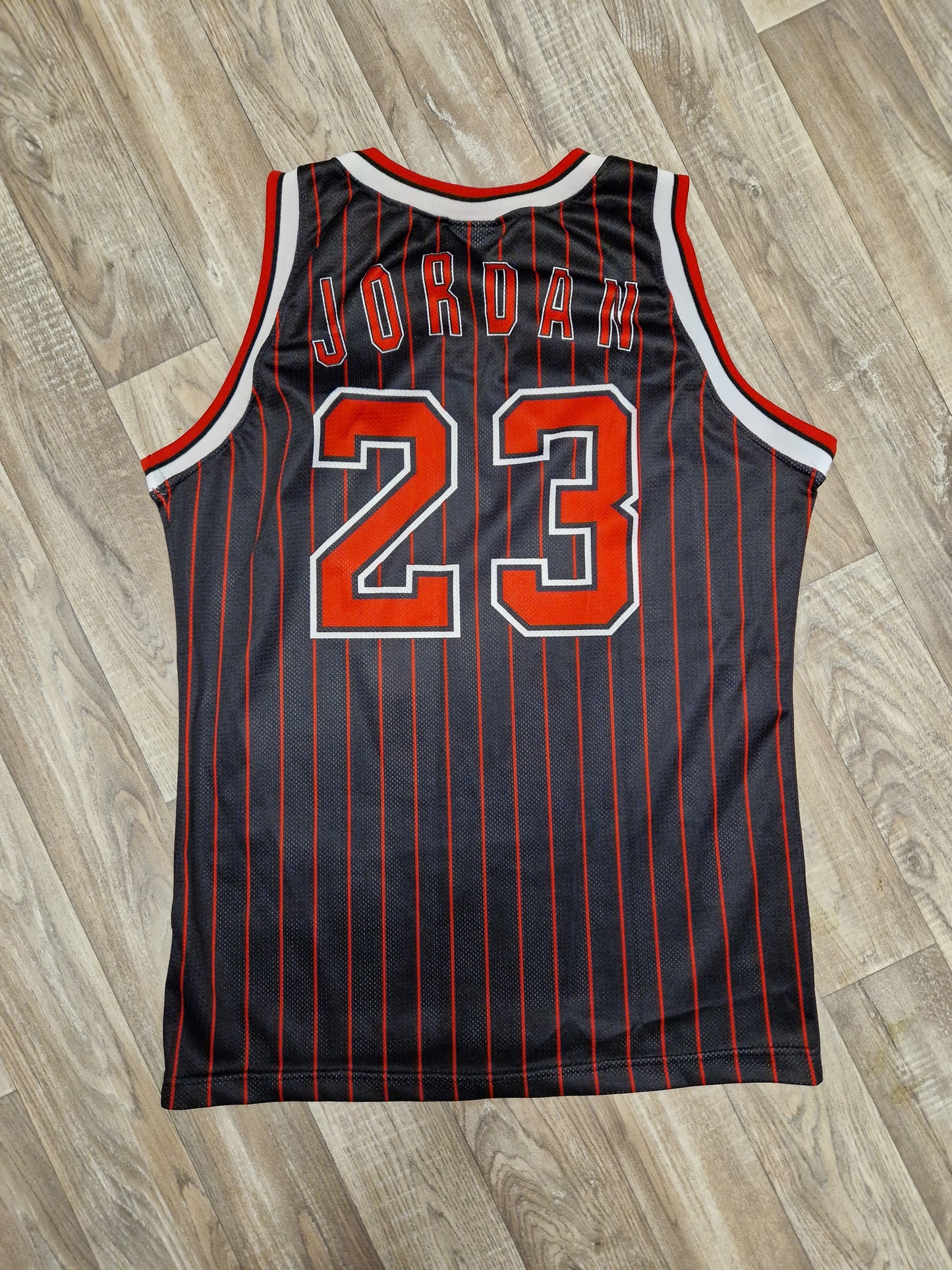 Michael Jordan Chicago Bulls Jersey Size Medium