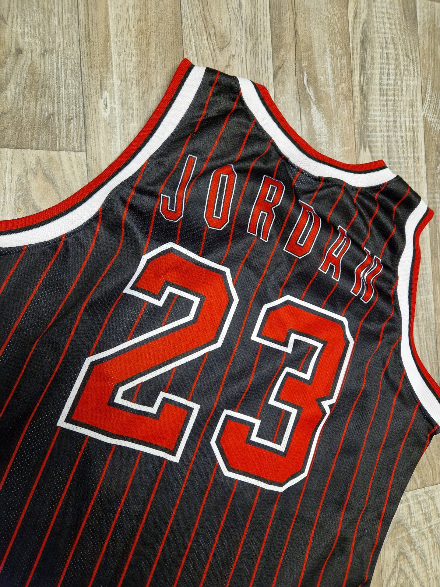 Michael Jordan Chicago Bulls Jersey Size Medium