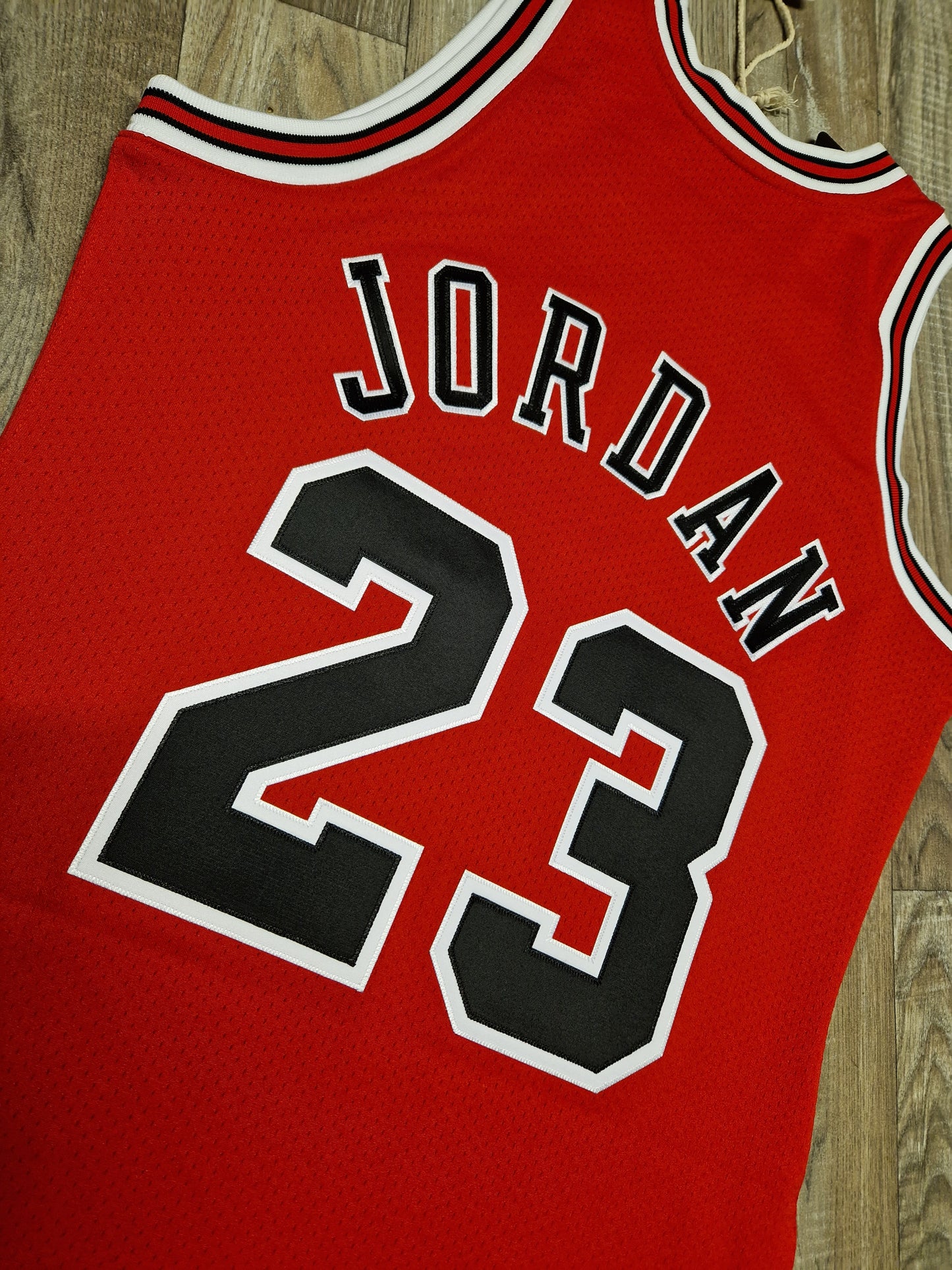 Michael Jordan Authentic Chicago Bulls Jersey Size Small