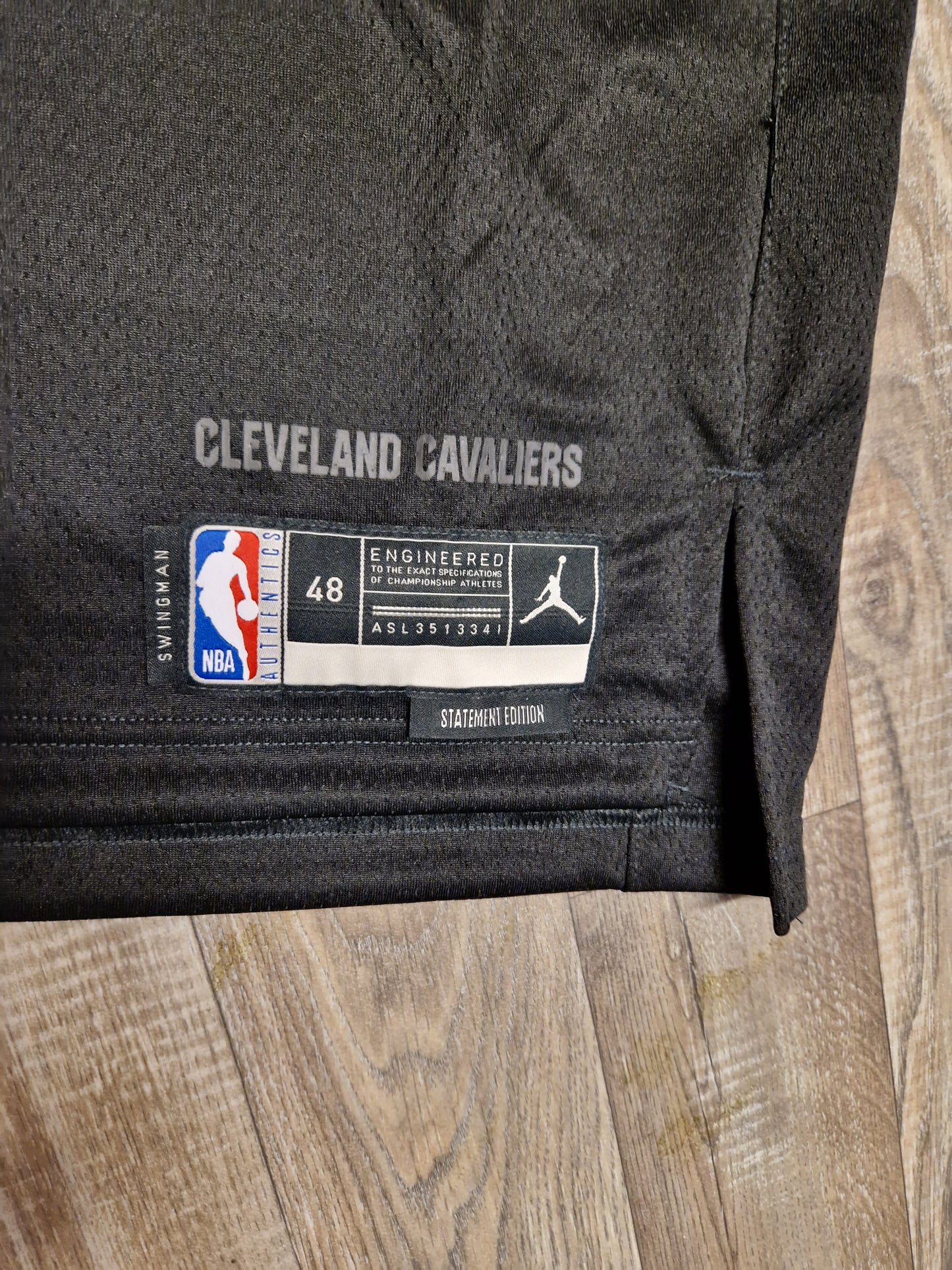 Lauri Markkanen Cleveland Cavaliers Jersey Size Large