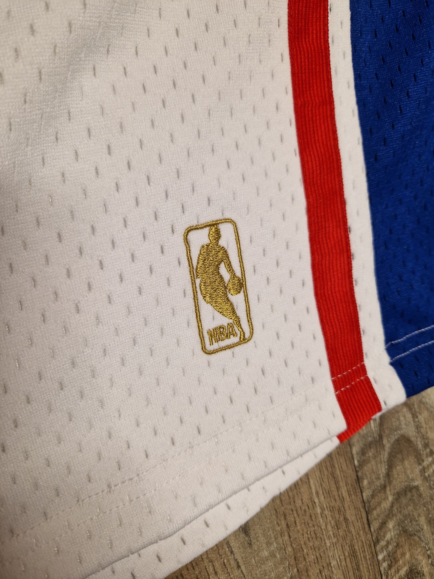 Philadelphia 76ers (first generation) Shorts Size Large