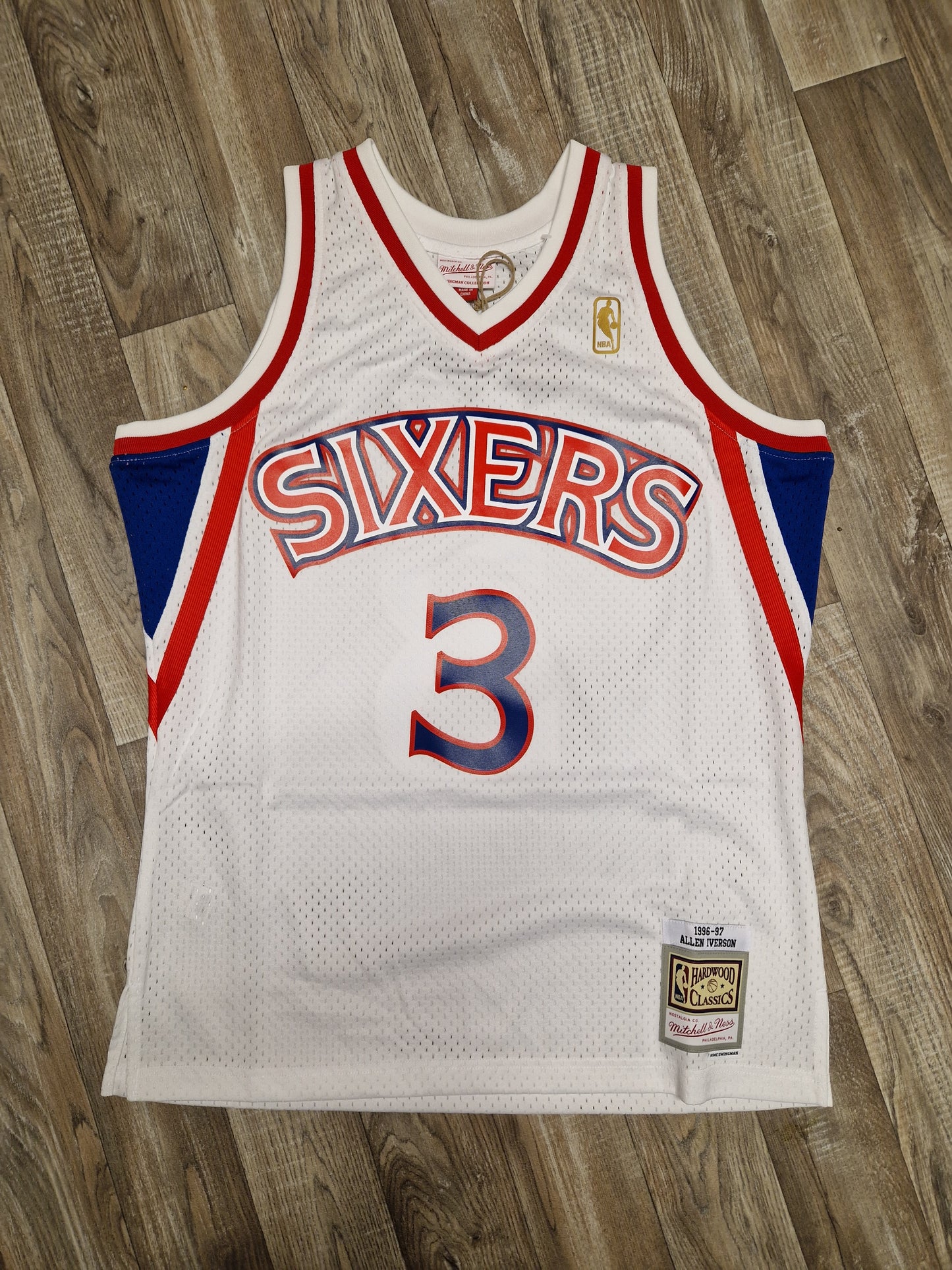 Allen Iverson Philadelphia 76ers Jersey Size Large