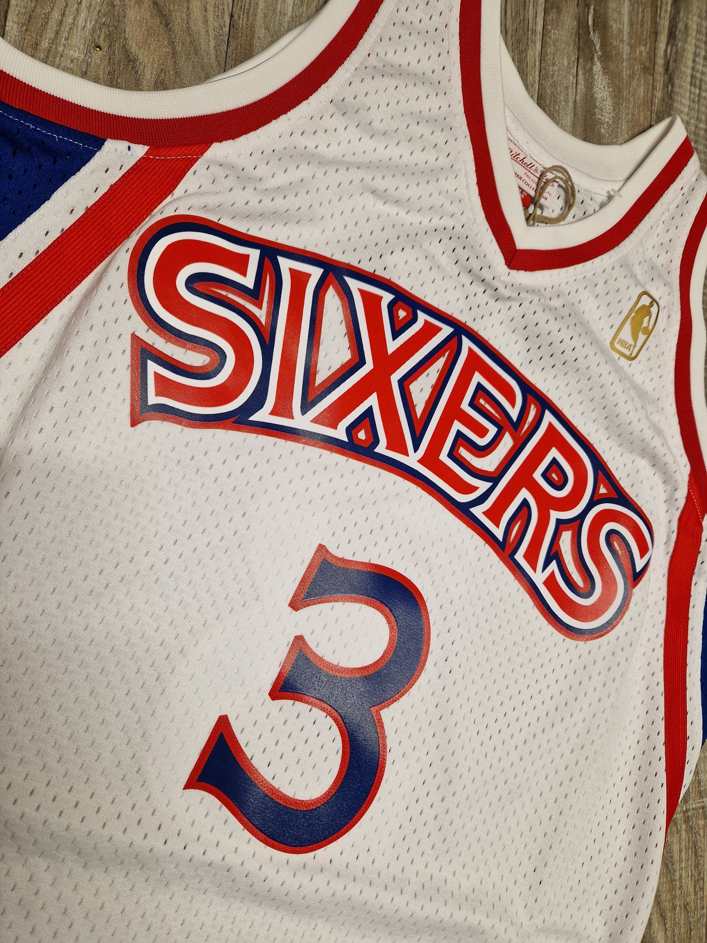 Allen Iverson Philadelphia 76ers Jersey Size Large