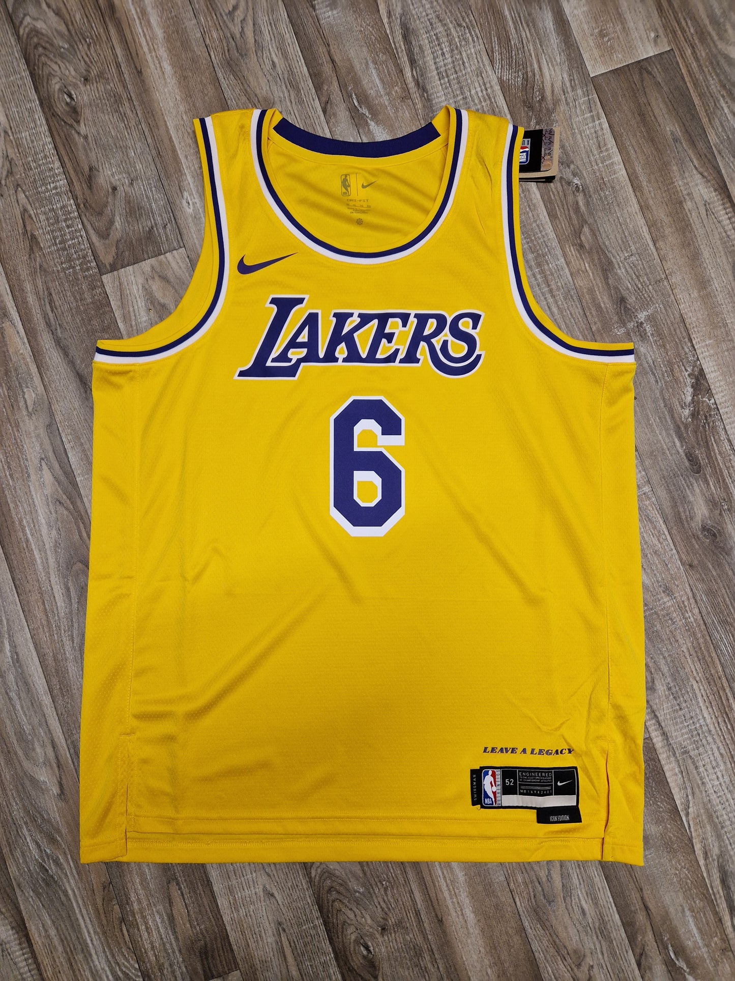 LeBron James Los Angeles Lakers Jersey Size XL