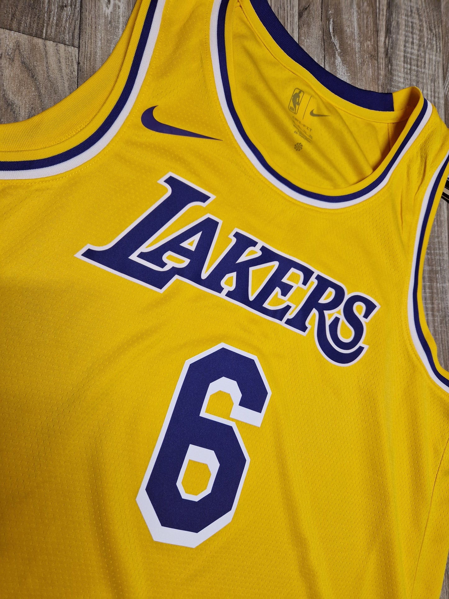 LeBron James Los Angeles Lakers Jersey Size XL