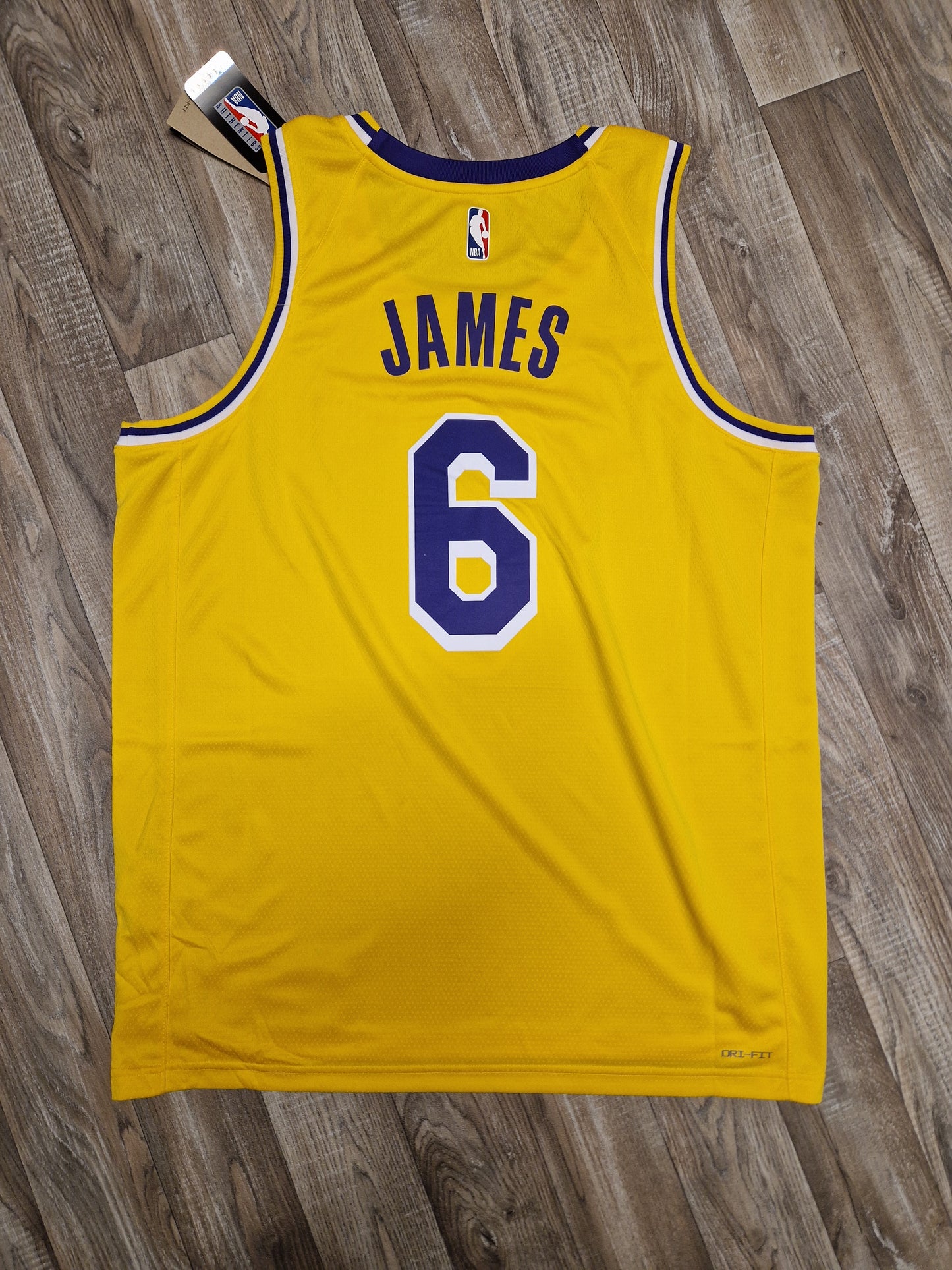LeBron James Los Angeles Lakers Jersey Size XL