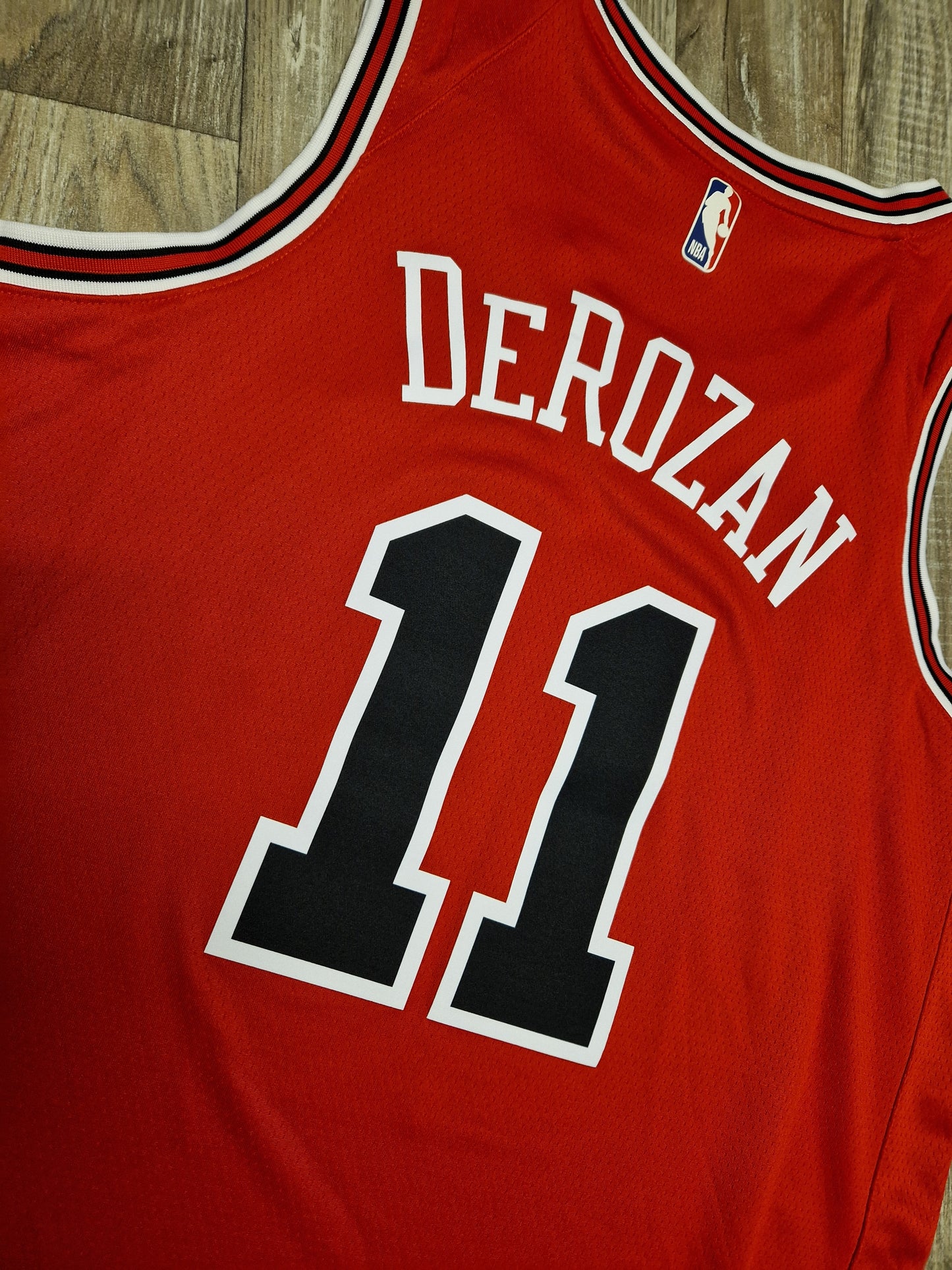 DeMar DeRozan Chicago Bulls Jersey Size XL