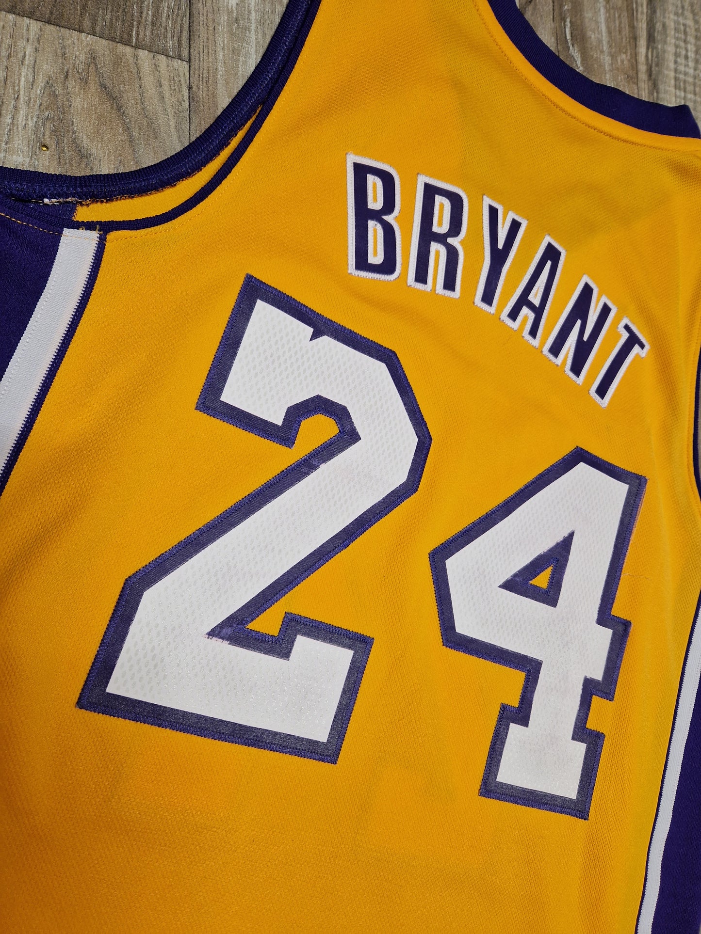 Kobe Bryant Los Angeles Lakers Jersey Size Small