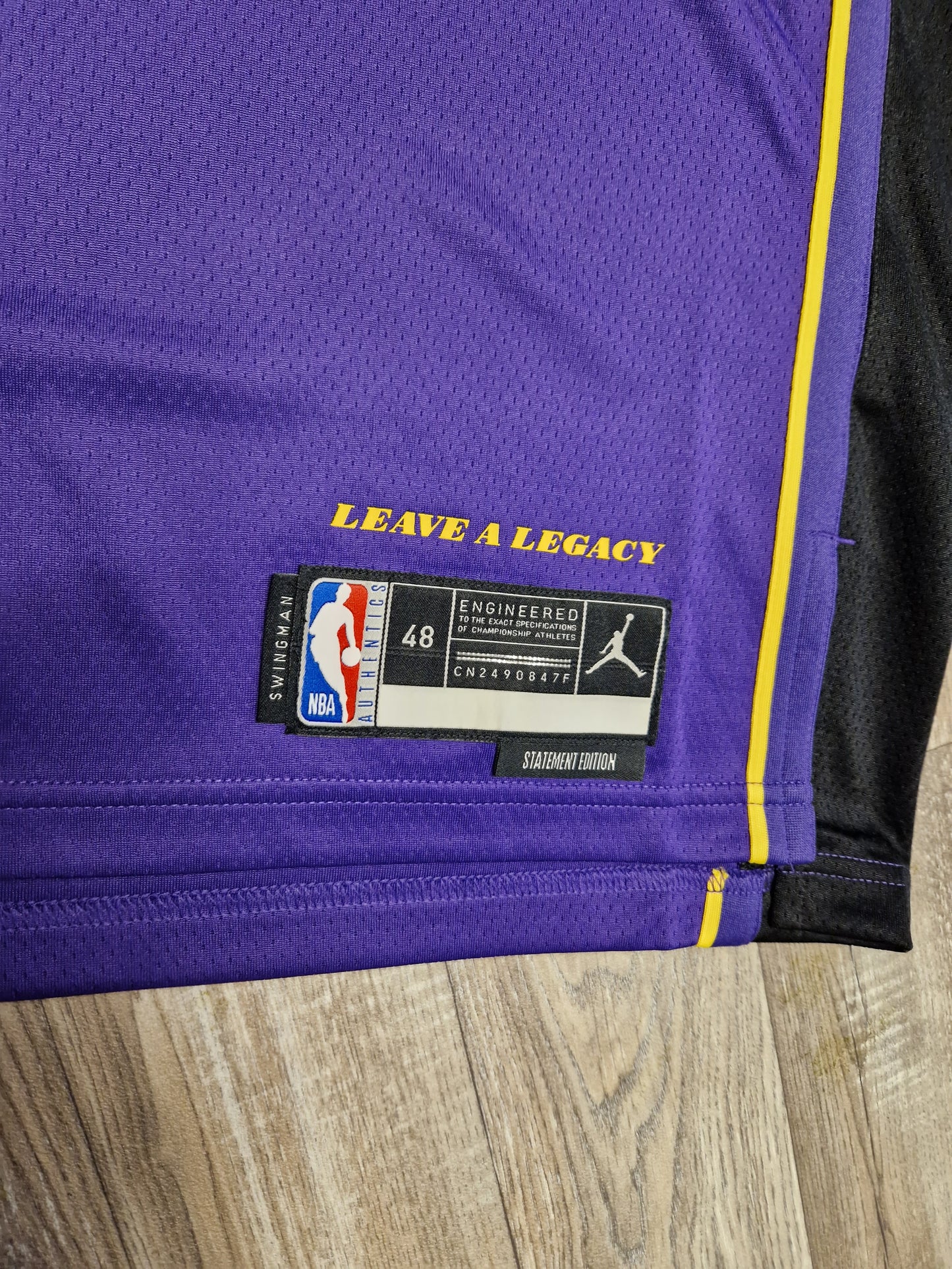 LeBron James Los Angeles Lakers Jersey Size Large