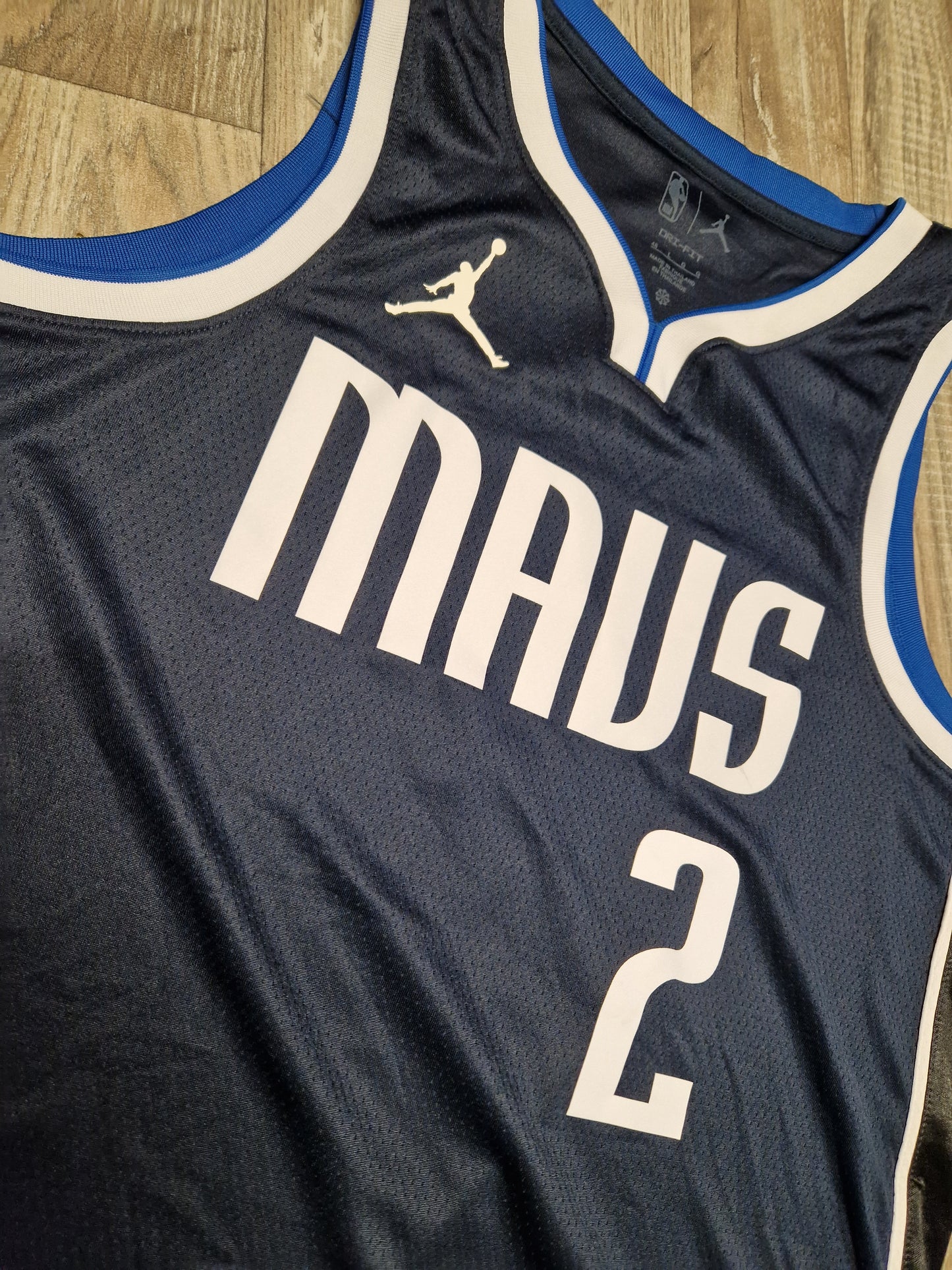 Kyrie Irving Dallas Mavericks Jersey Size Large