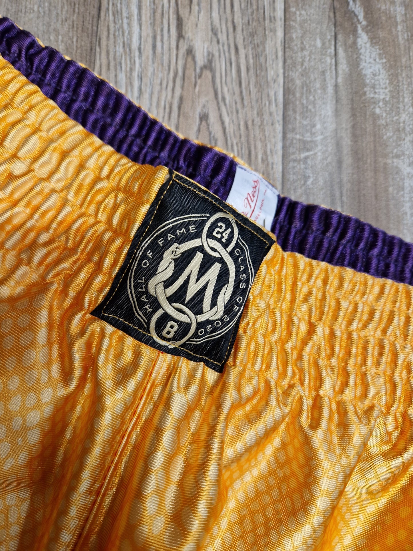 Kobe Bryant Authentic Hall of Fame Los Angeles Lakers Reversible Shorts Size Large