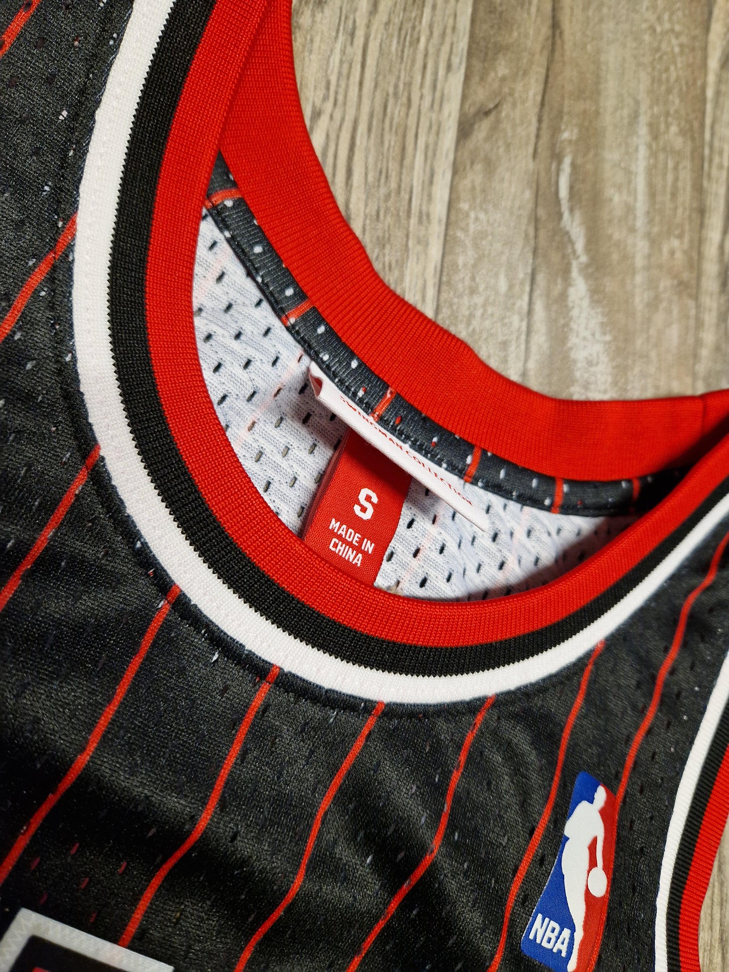 Scottie Pippen Chicago Bulls Jersey Size Small