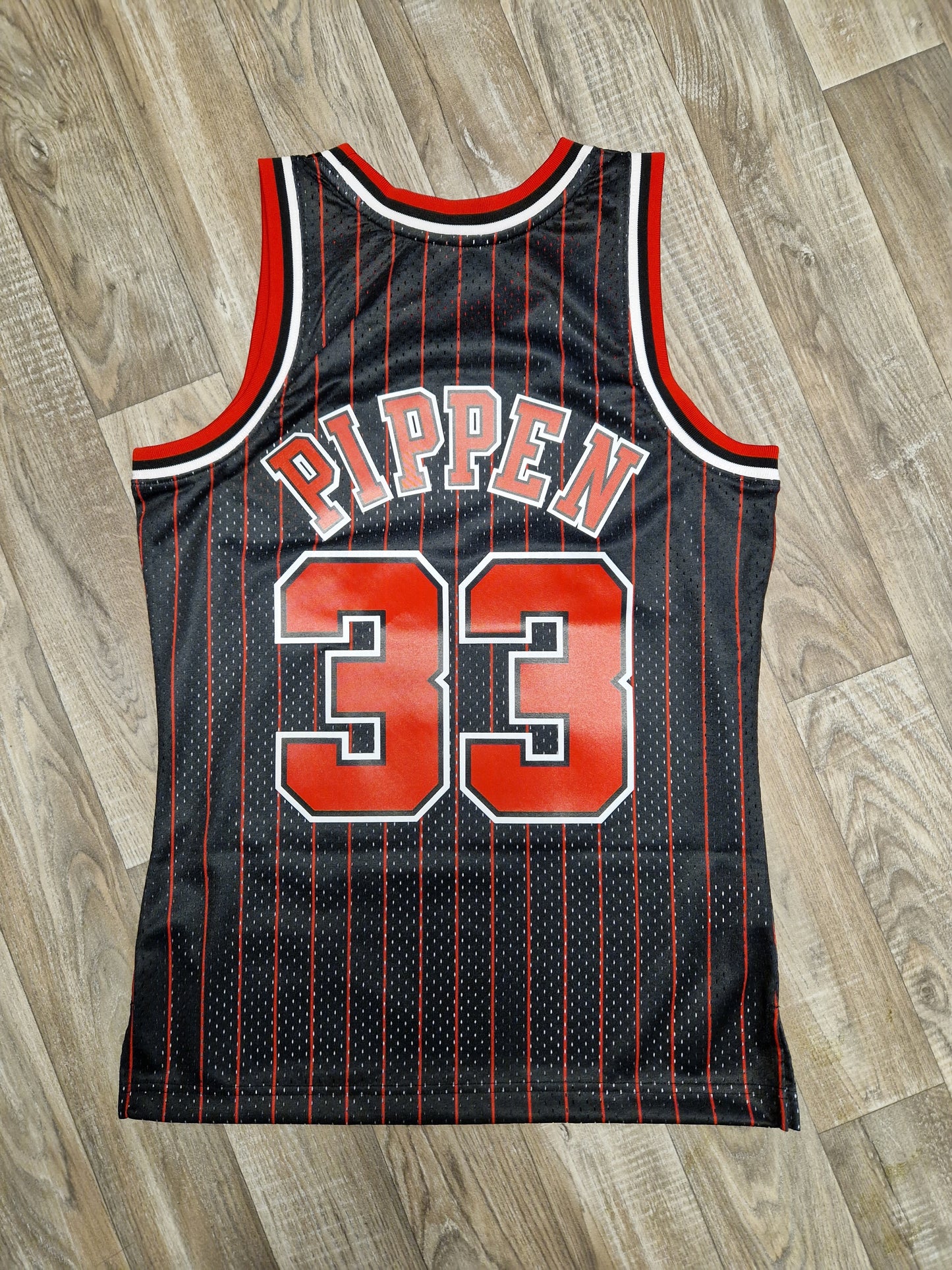 Scottie Pippen Chicago Bulls Jersey Size Small