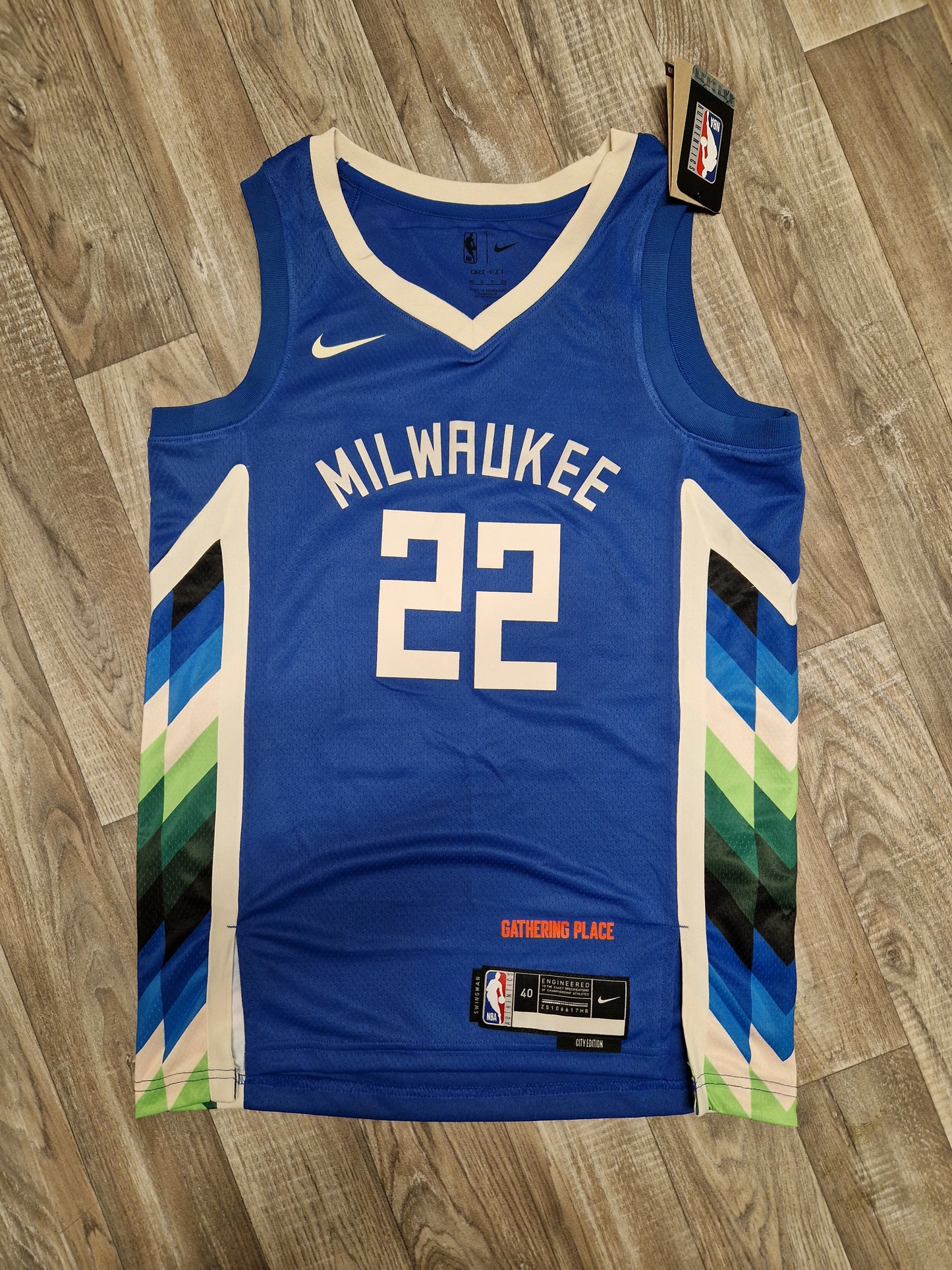 Khris Middleton Milwaukee Bucks Jersey Size Small
