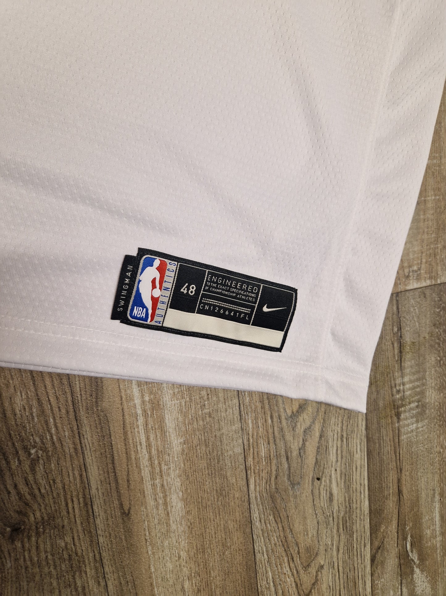 Donovan Mitchell Utah Jazz Jersey Size Large