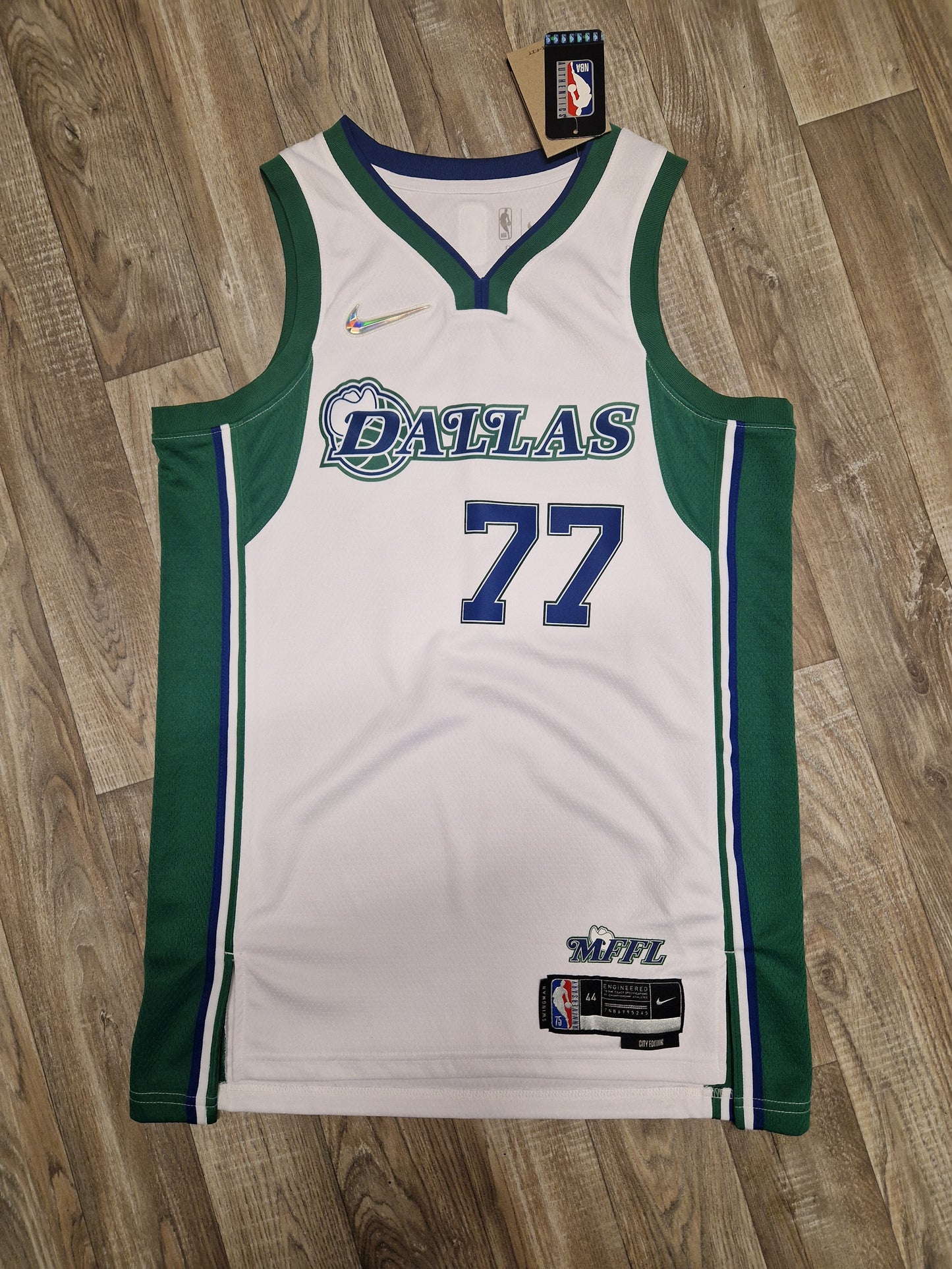 Luka Doncic Dallas Mavericks 75th Anniversary Jersey Size Medium