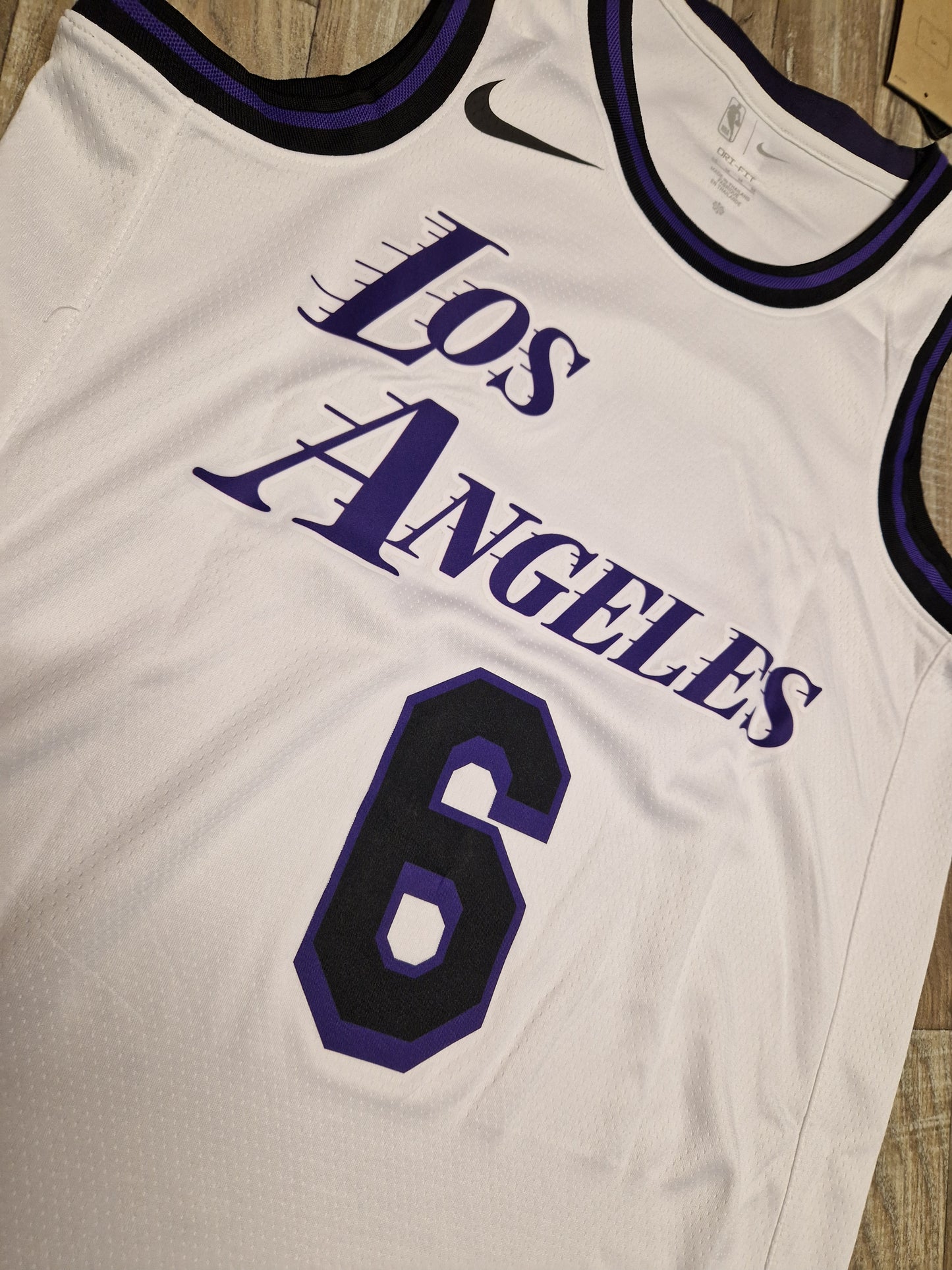 LeBron James Los Angeles Lakers Jersey Size Medium