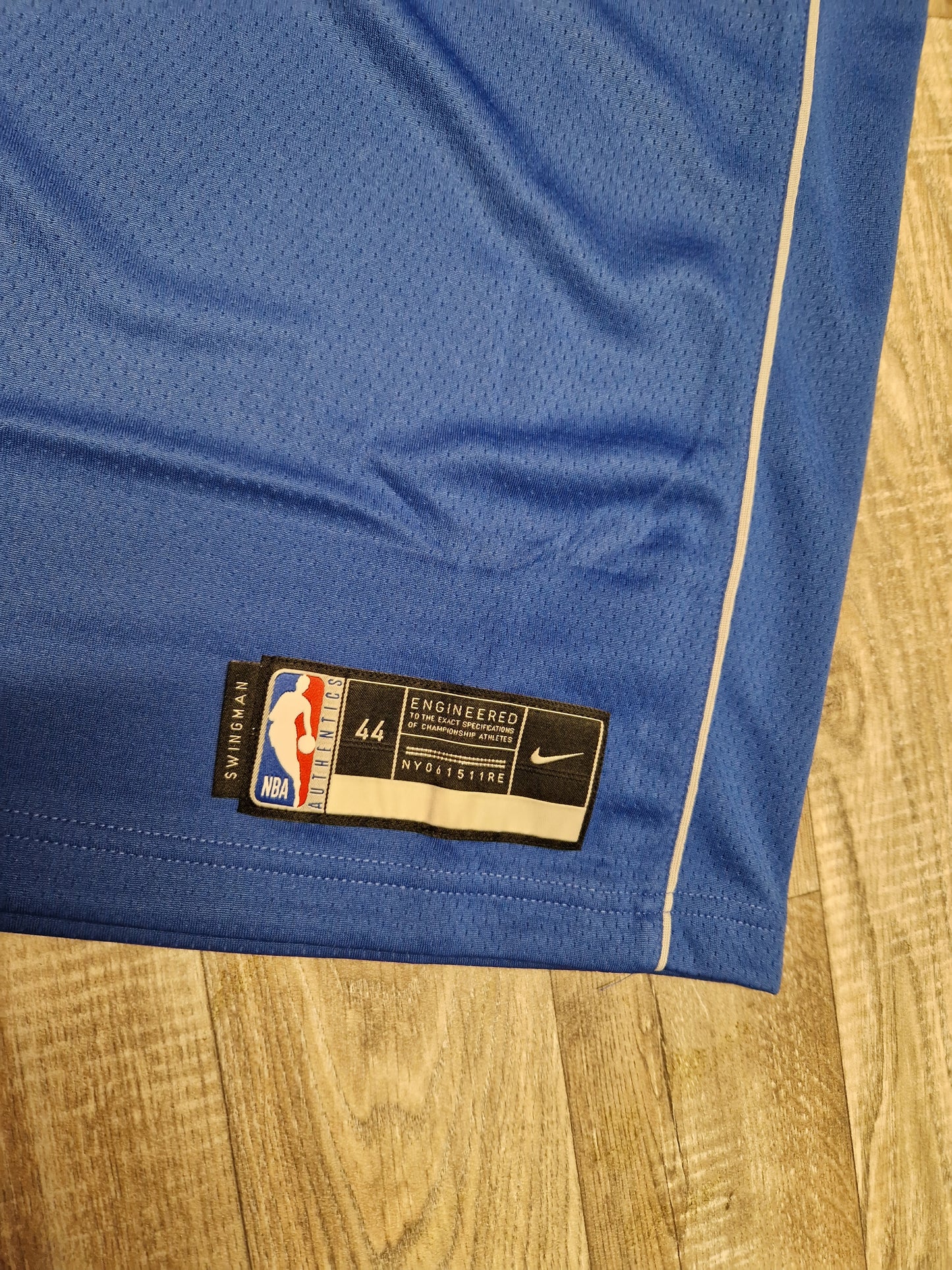 Kyrie Irving Dallas Mavericks Jersey Size Medium