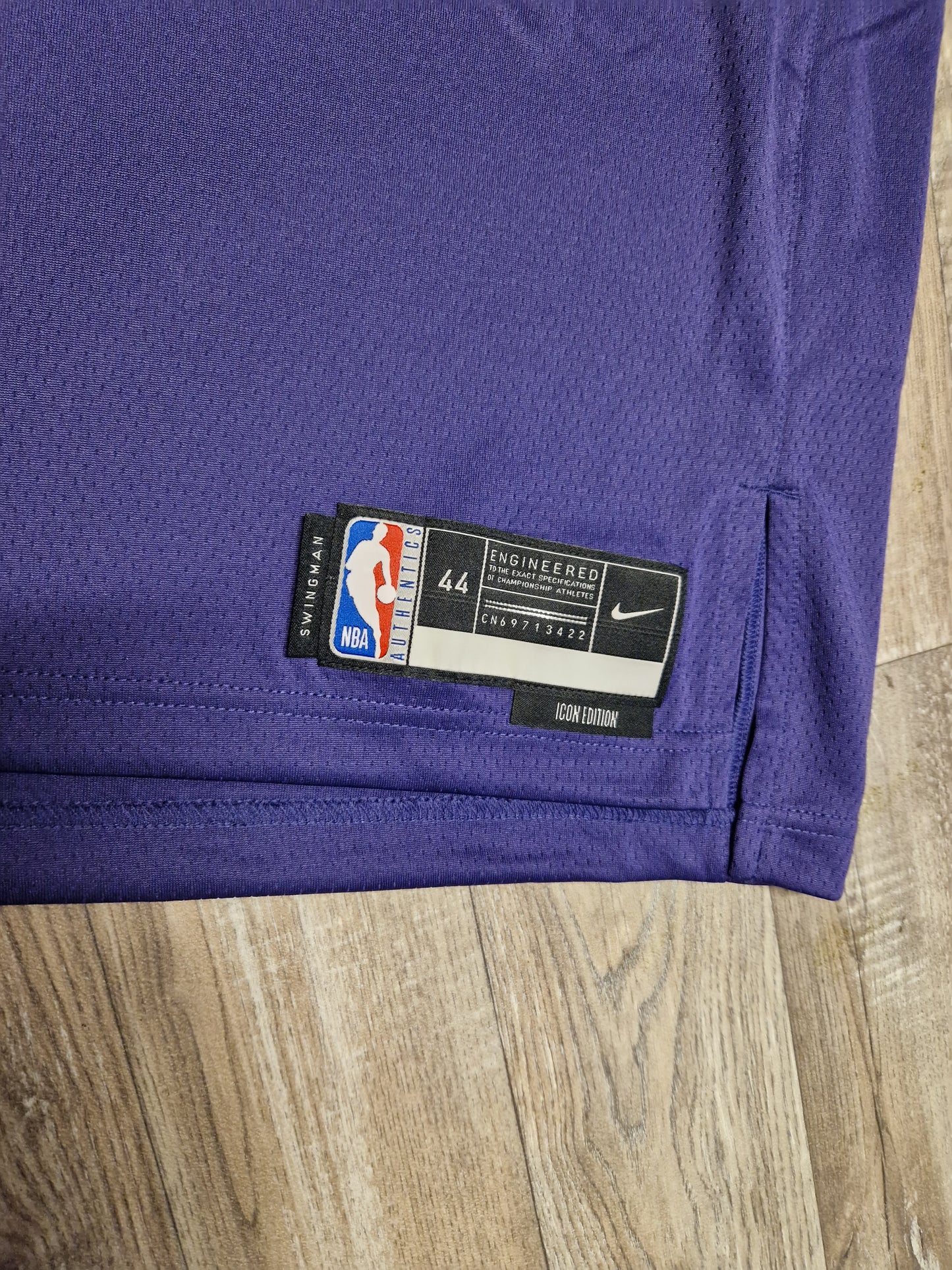 Devin Booker Phoenix Suns Jersey Size Medium