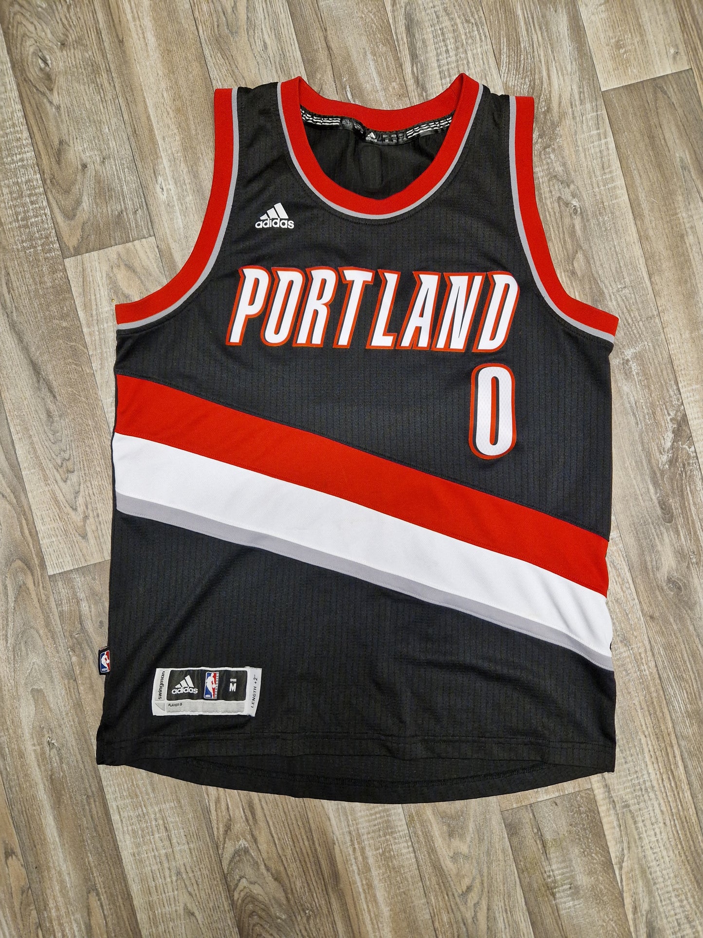 Damian Lillard Portland Trailblazers Jersey Size Medium