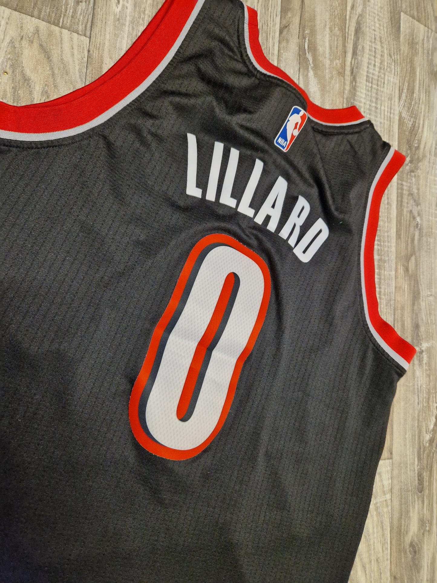 Damian Lillard Portland Trailblazers Jersey Size Medium