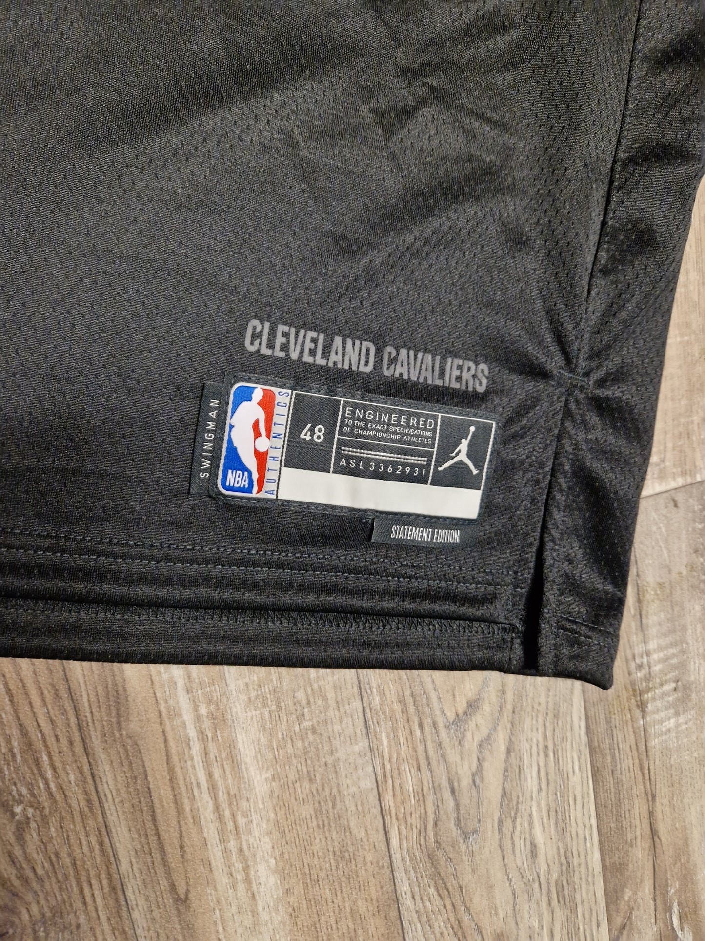 LeBron James Cleveland Cavaliers Jersey Size Large