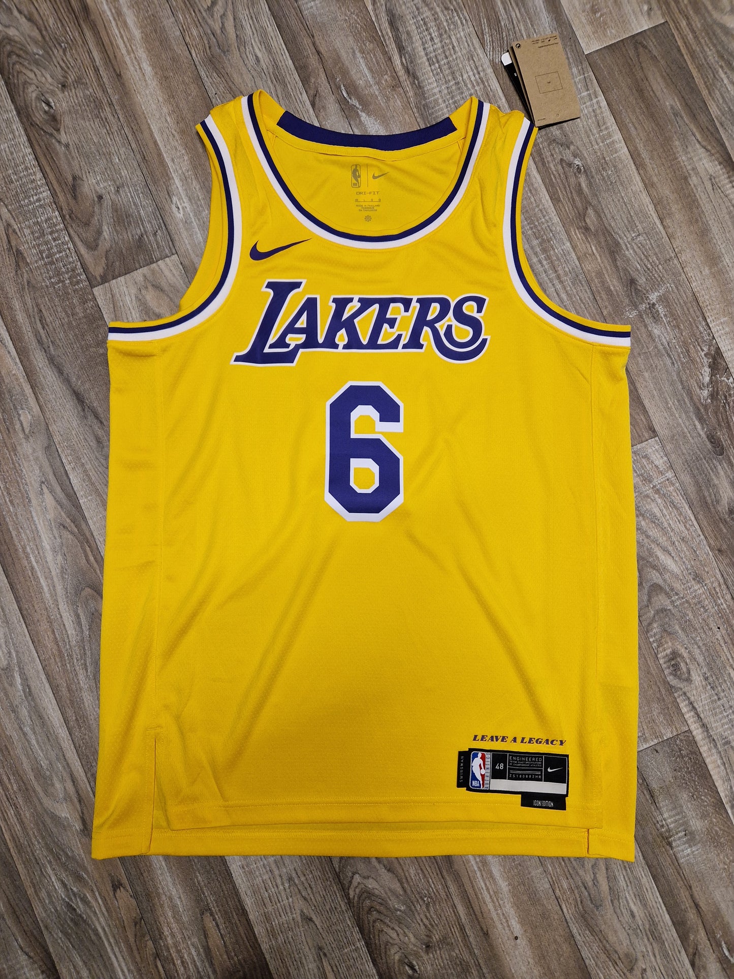 LeBron James Los Angeles Lakers Jersey Size XL