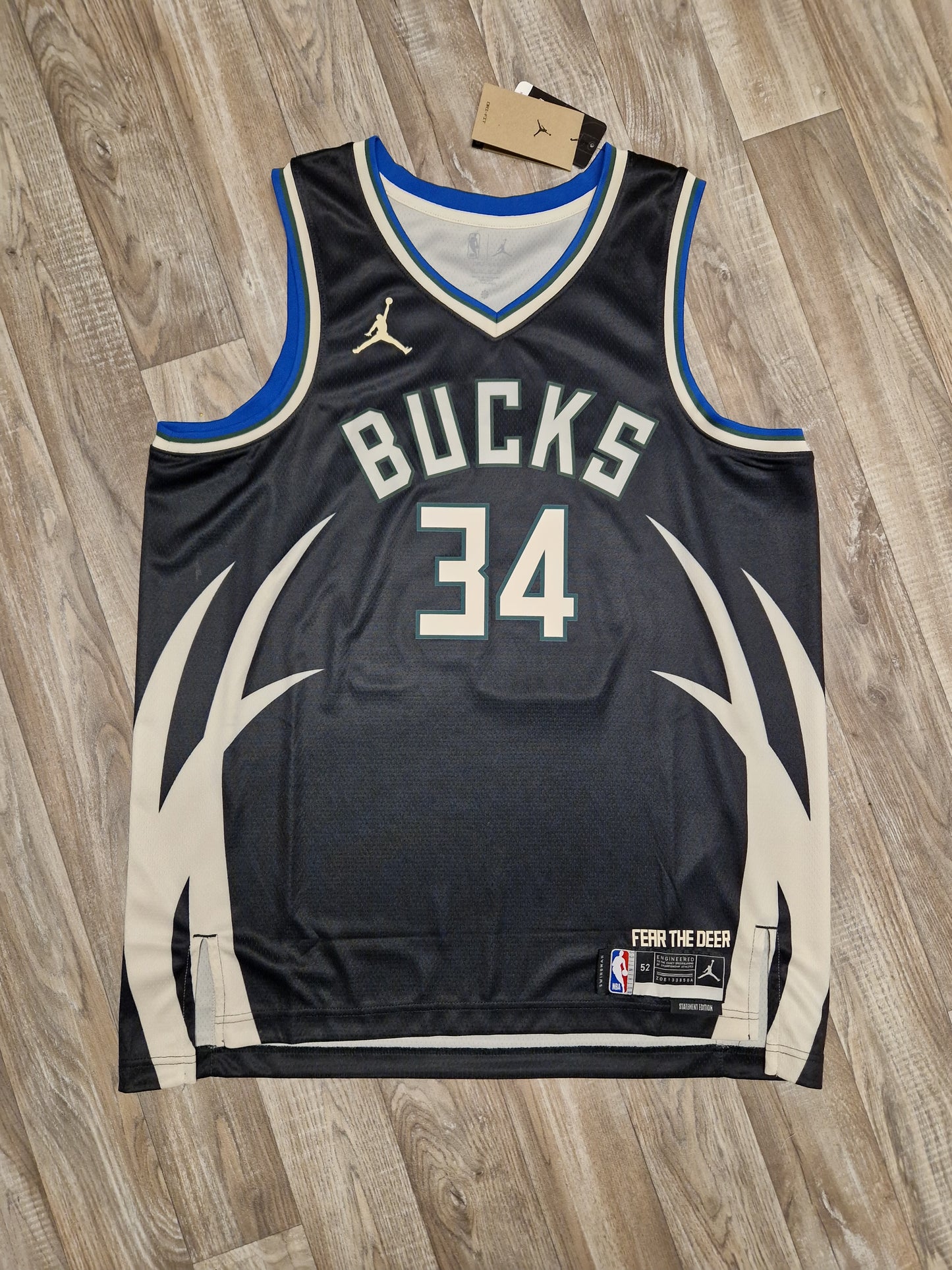 Giannis Antetokounmpo Milwaukee Bucks Jersey Size XL