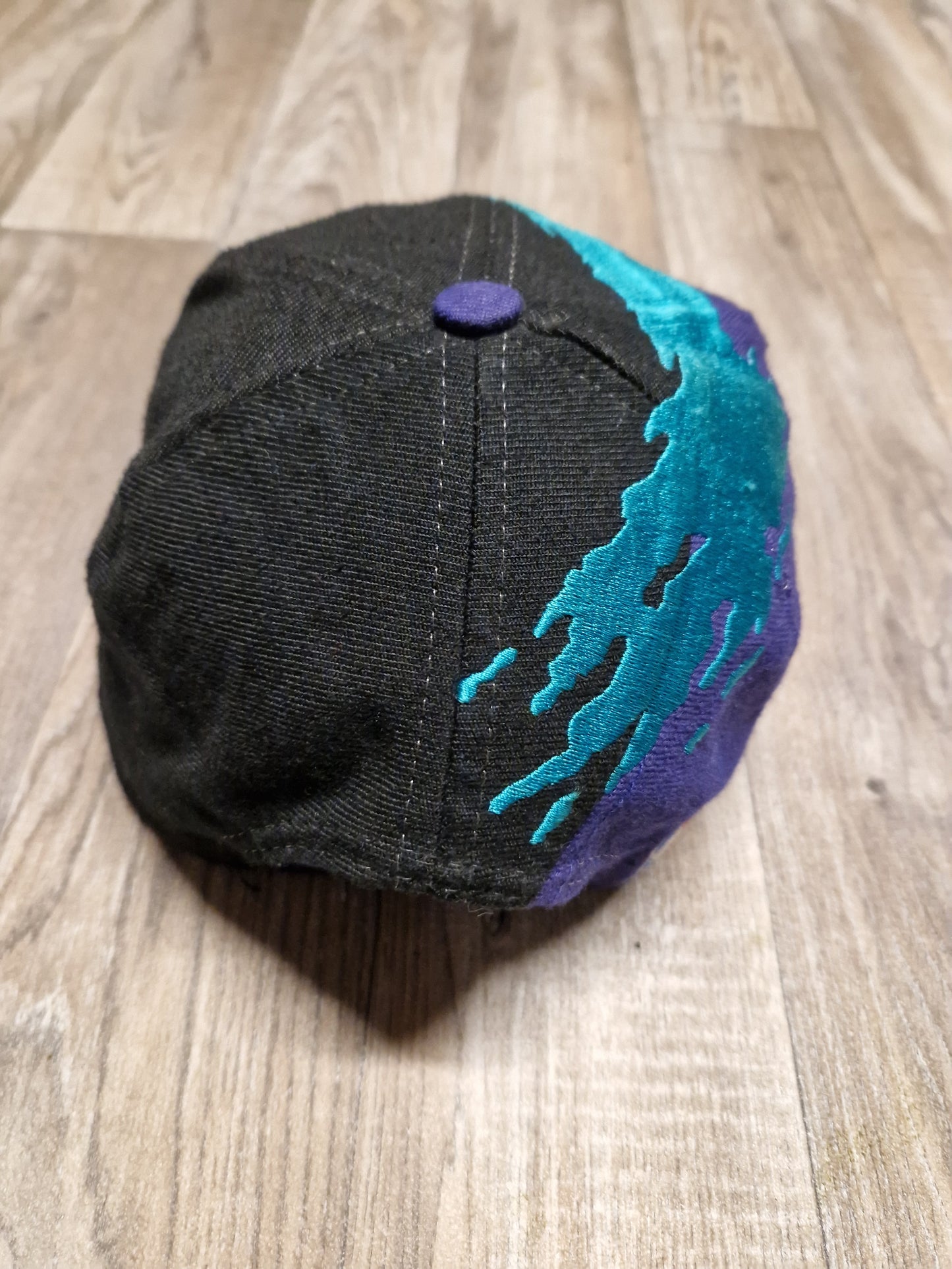 Charlotte Hornets Splash Snapback Hate