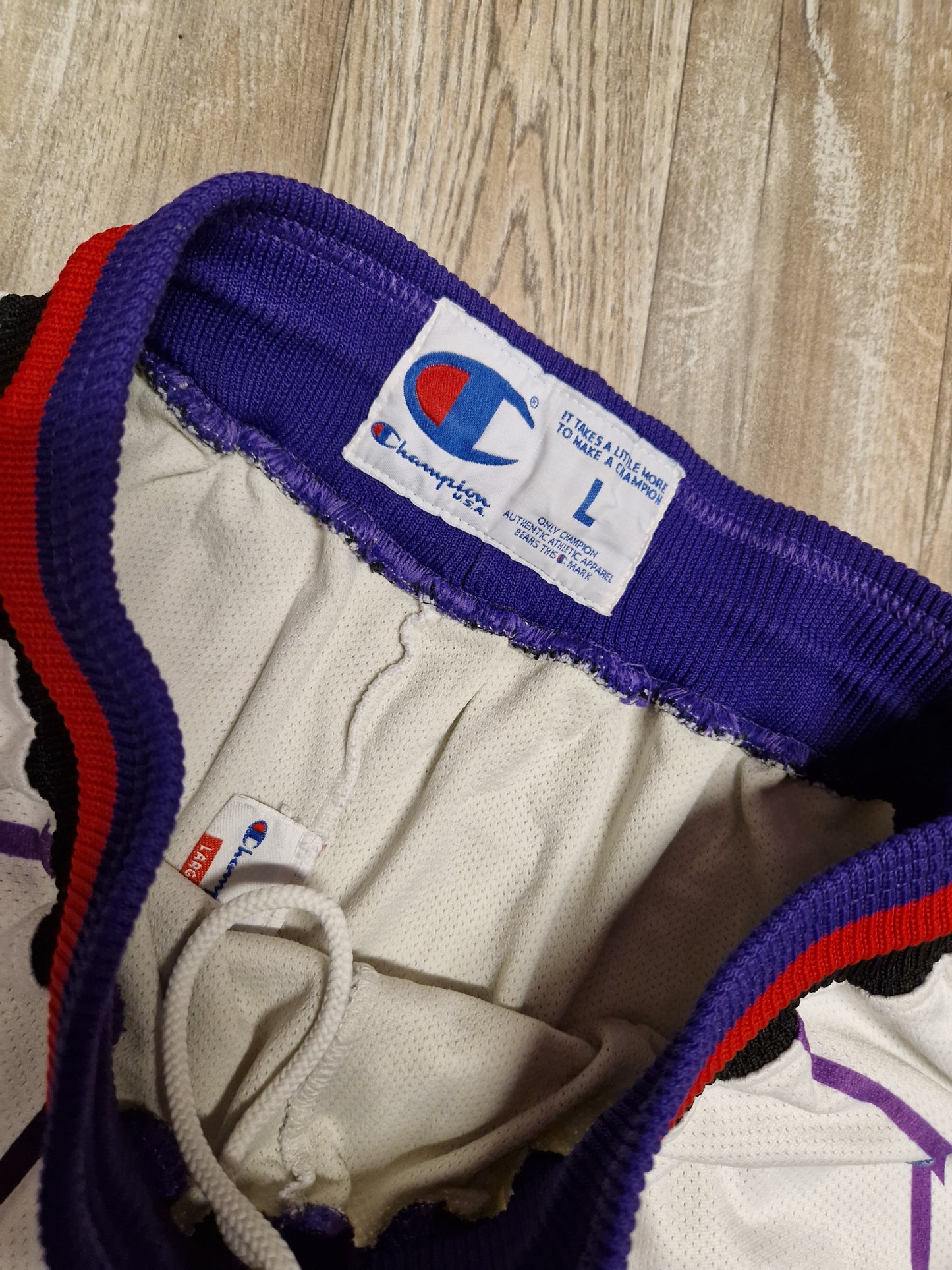 Toronto Raptors Shorts Size Large