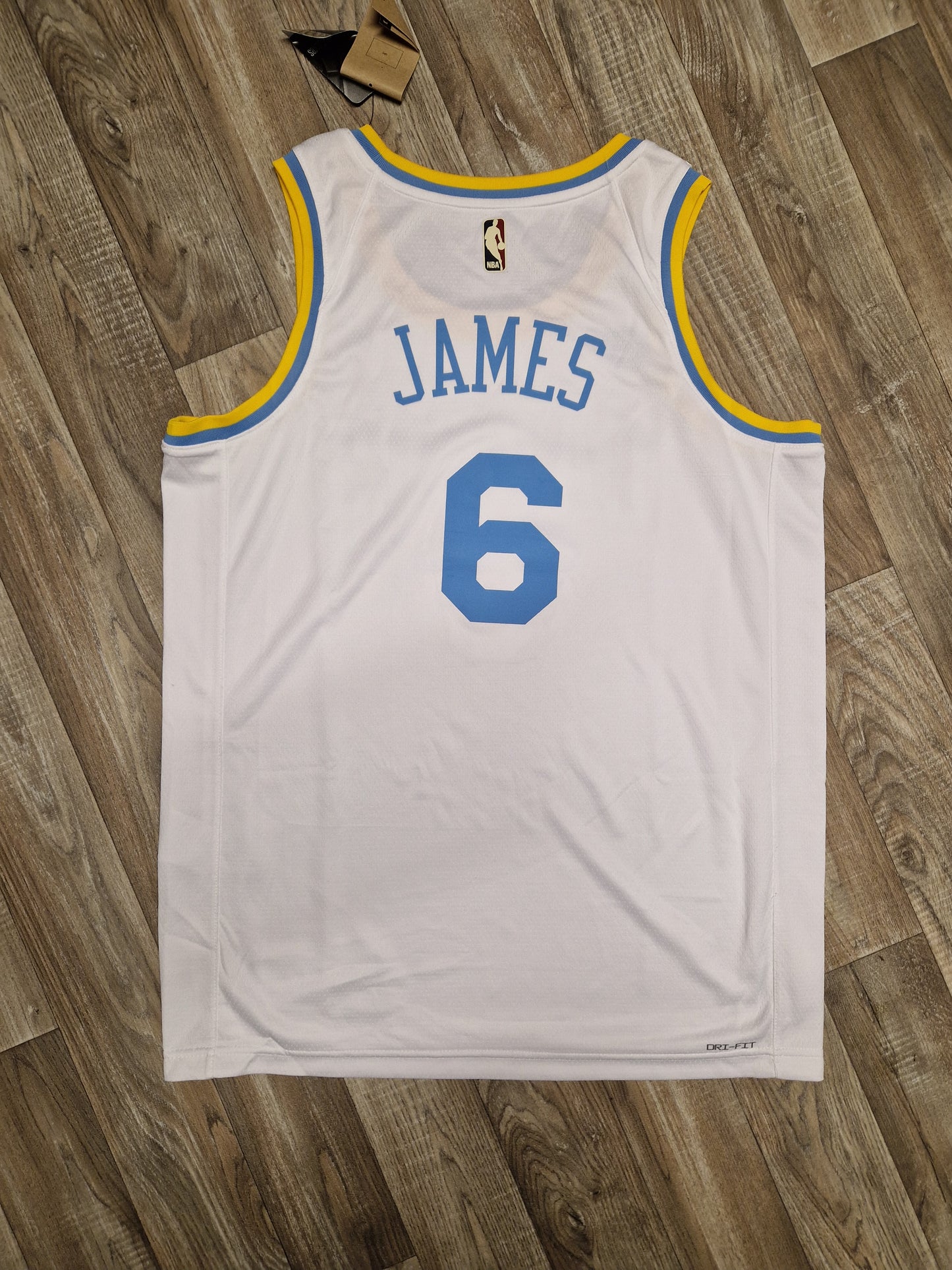 LeBron James Los Angeles Lakers Jersey Size Large