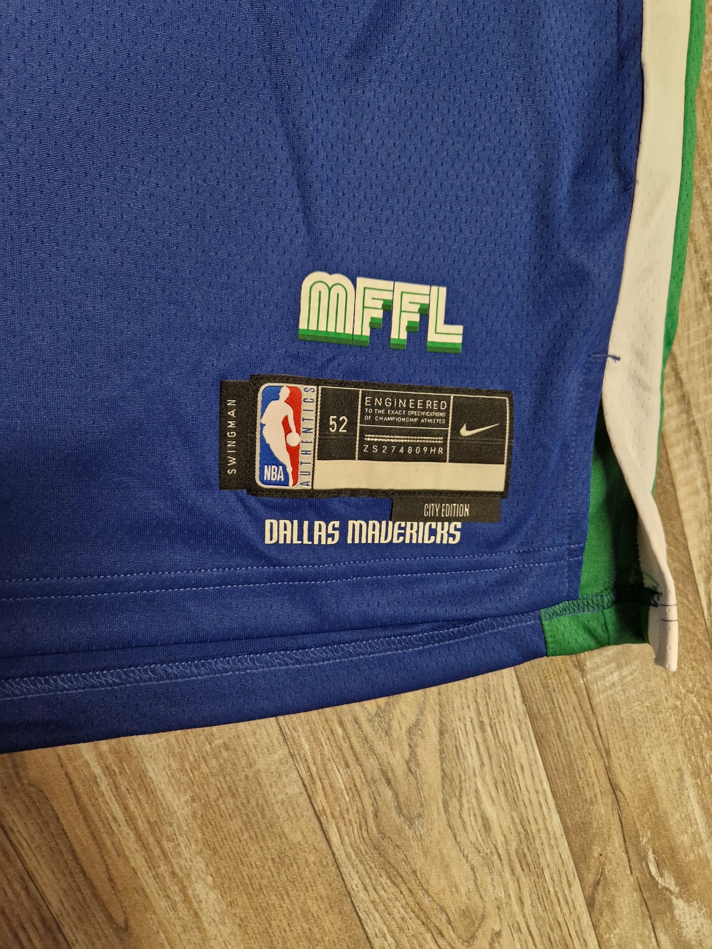 Kyrie Irving Dallas Mavericks Jersey Size XL