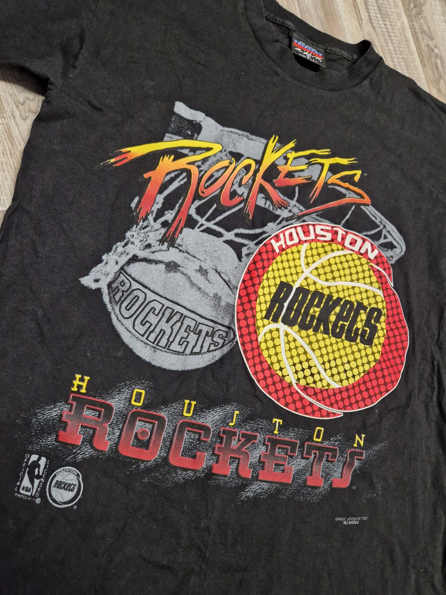 Houston Rockets T-Shirt Size Large