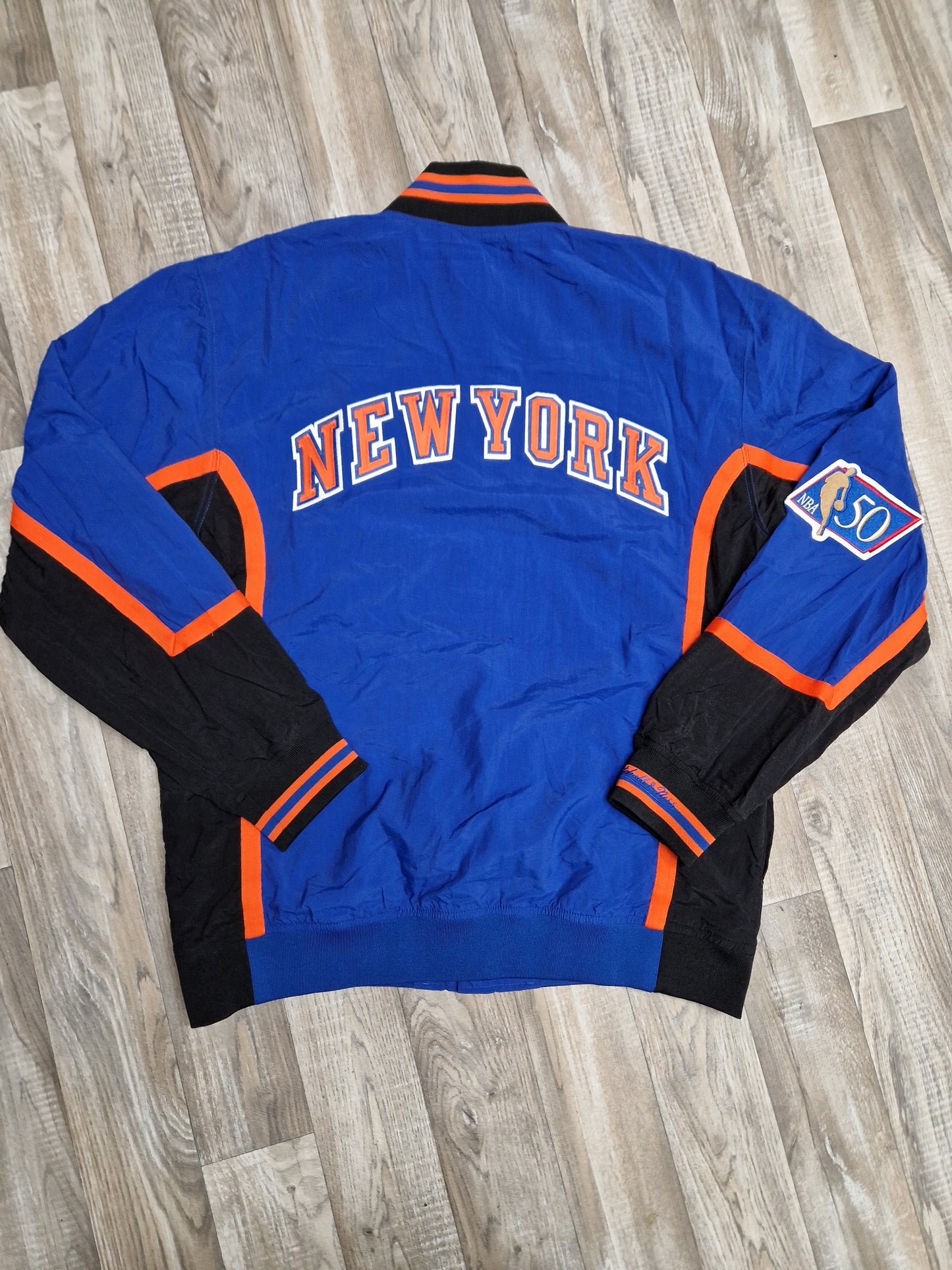New York Knicks Authentic Jacket Size Large