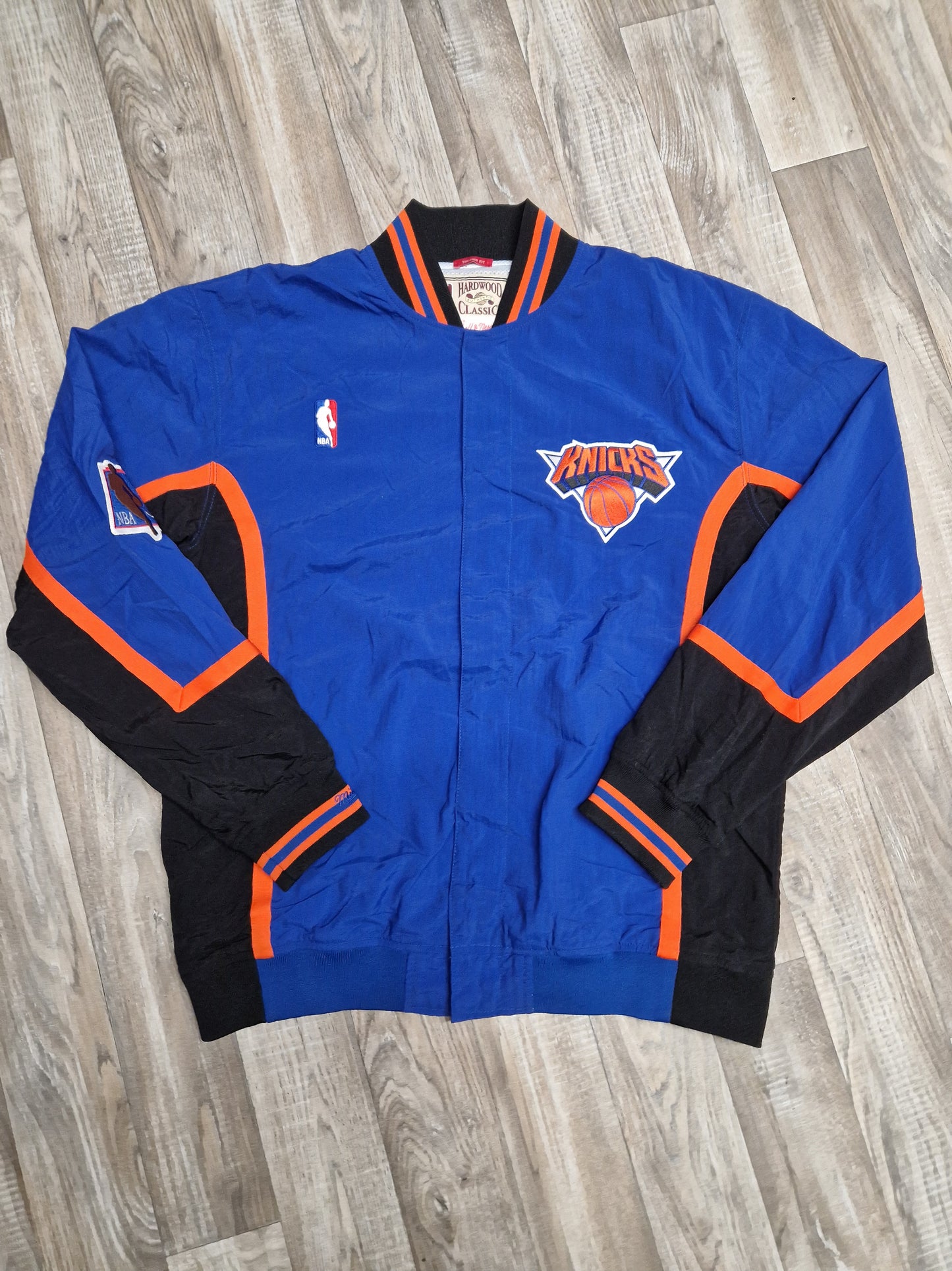 New York Knicks Authentic Jacket Size Large