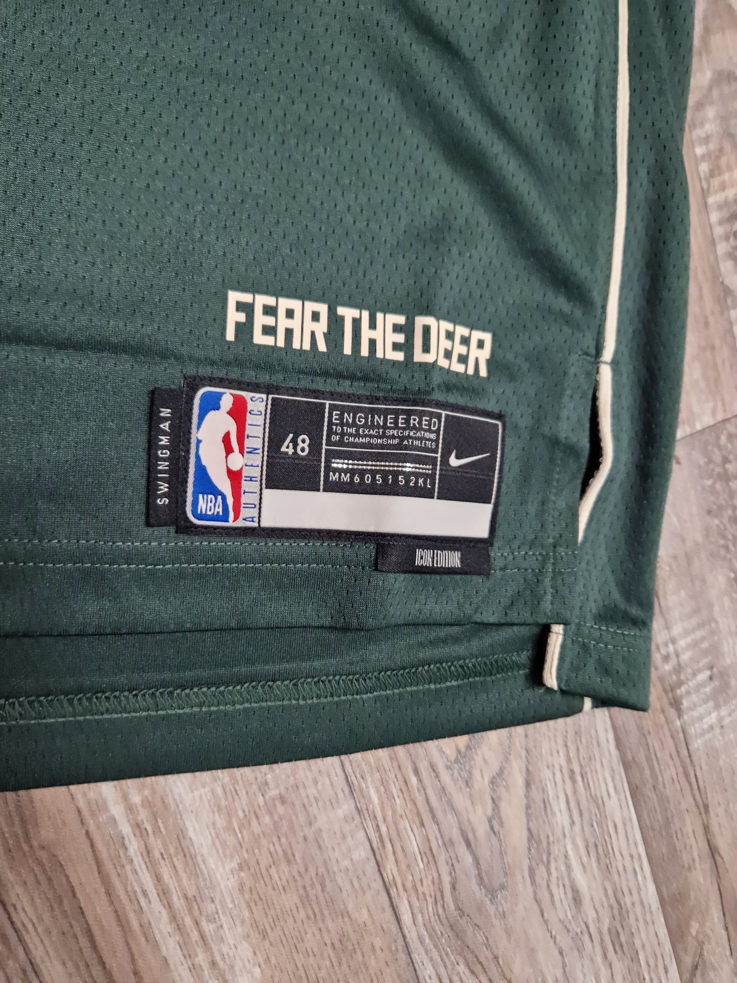 Damian Lillard Milwaukee Bucks Jersey Size Large