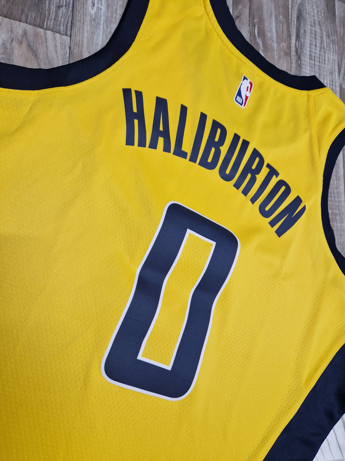 Tyrese Haliburton Indiana Pacers Jersey Size XL