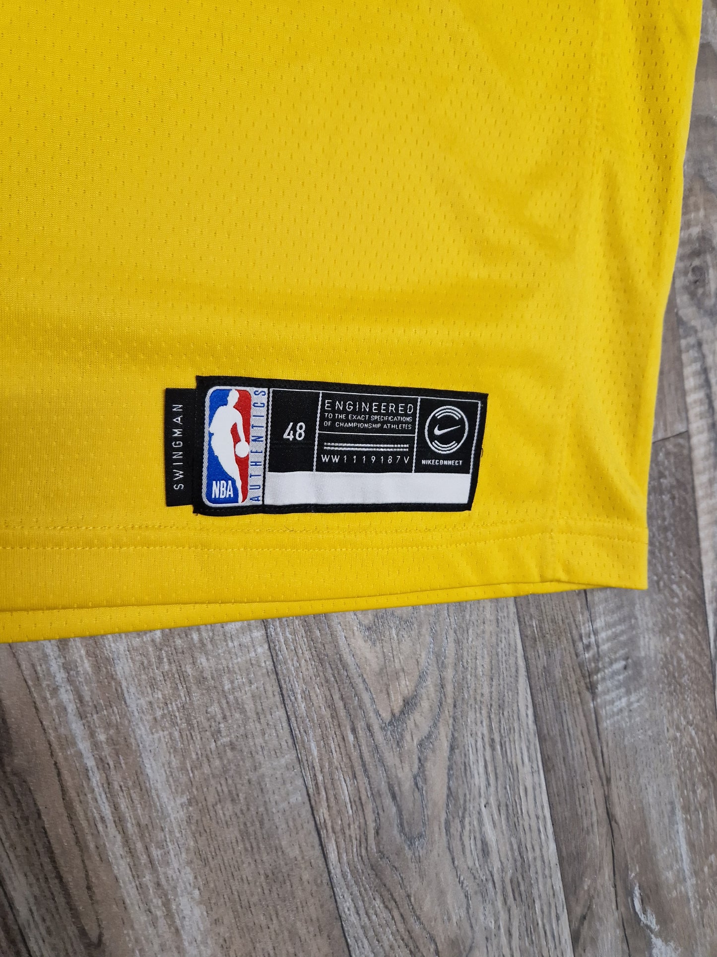 LeBron James Los Angeles Lakers Jersey Size Large