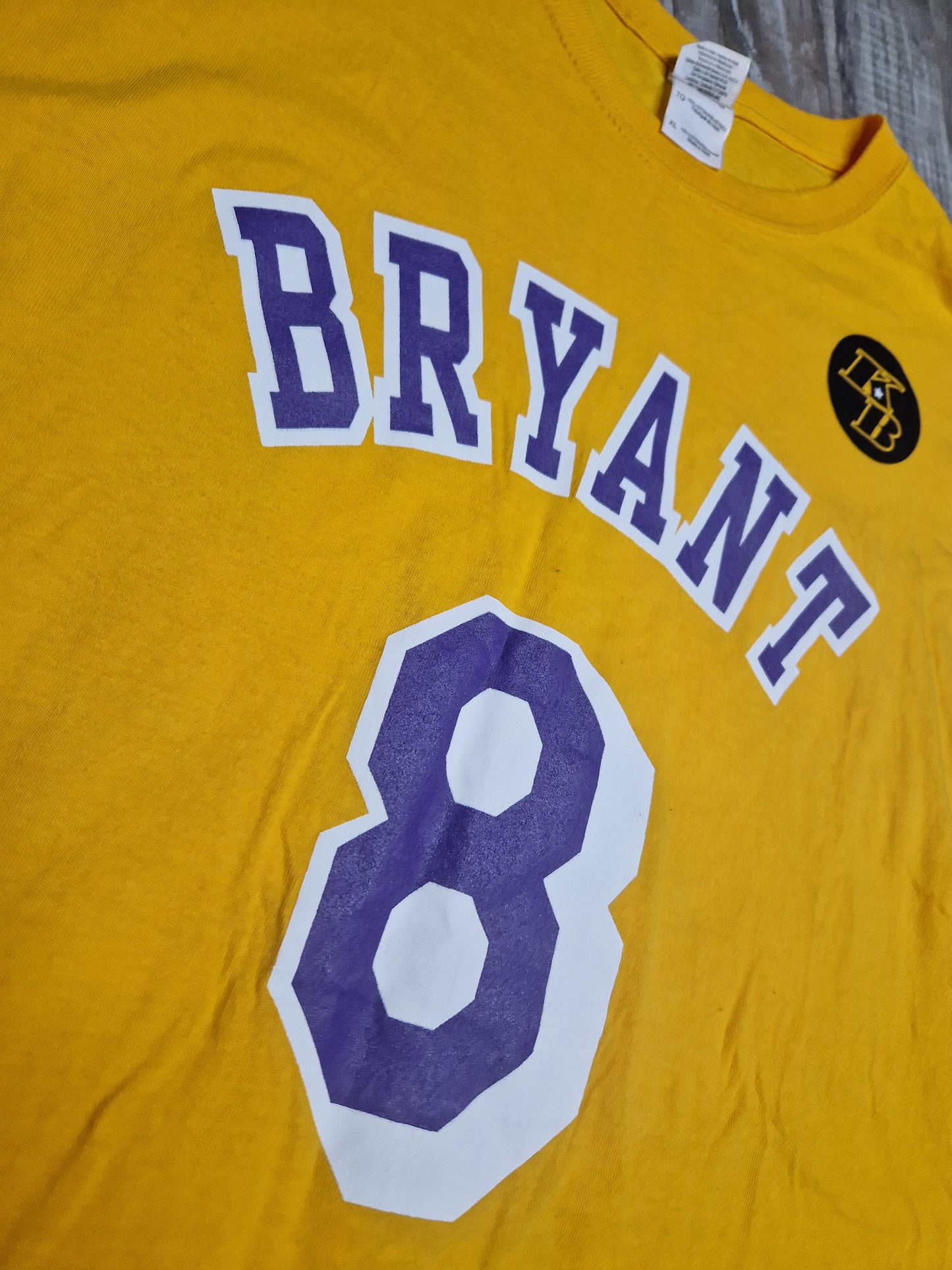 Kobe Bryant Los Angeles Lakers Memorial Anniversary T-Shirt Size XL