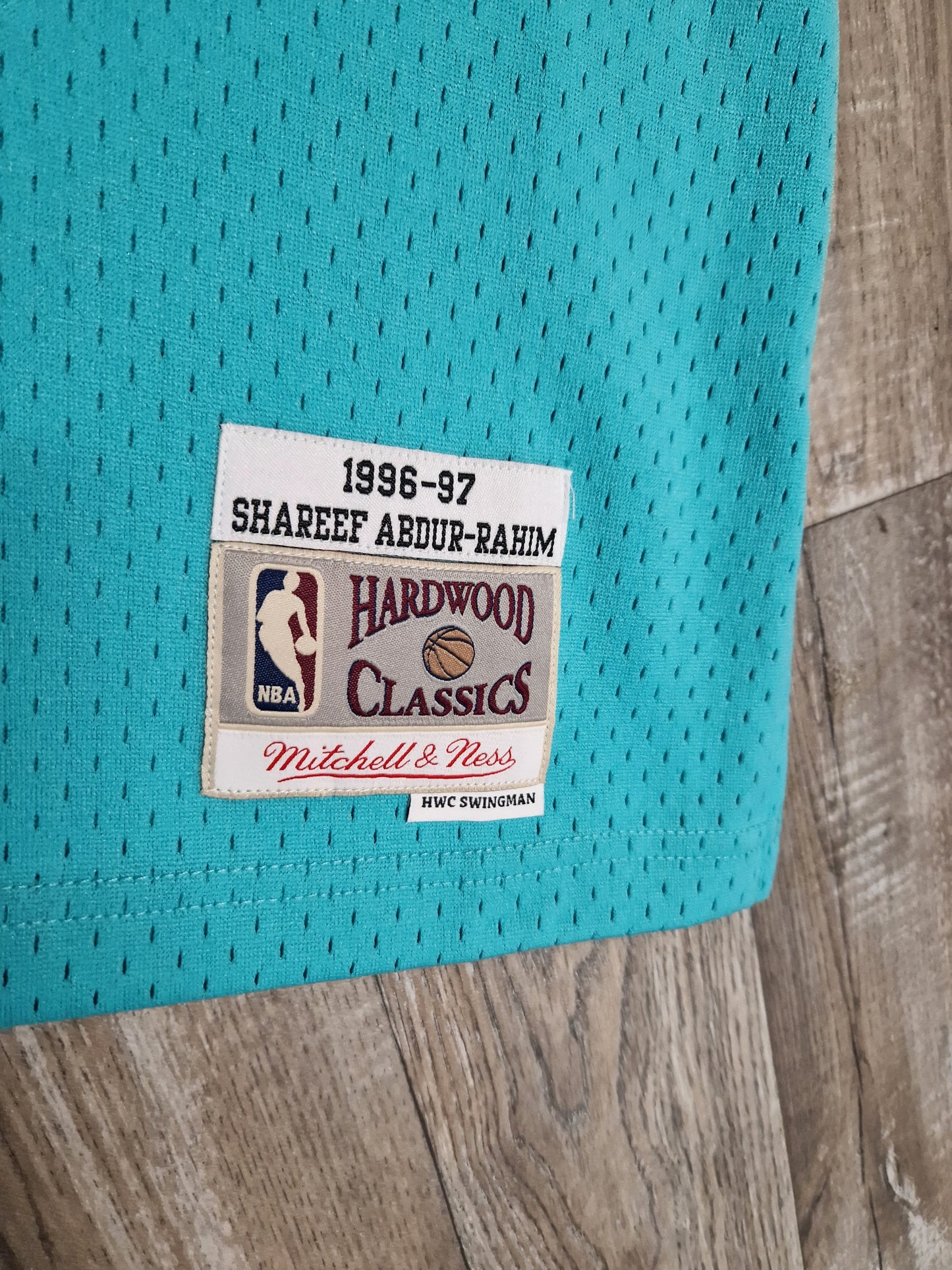 Shareef Abdur-Rahim First Generation Vancouver Grizzlies Jersey Size Medium