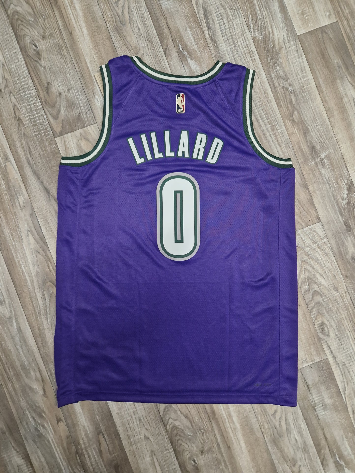 Damian Lillard Milwaukee Bucks Size Large