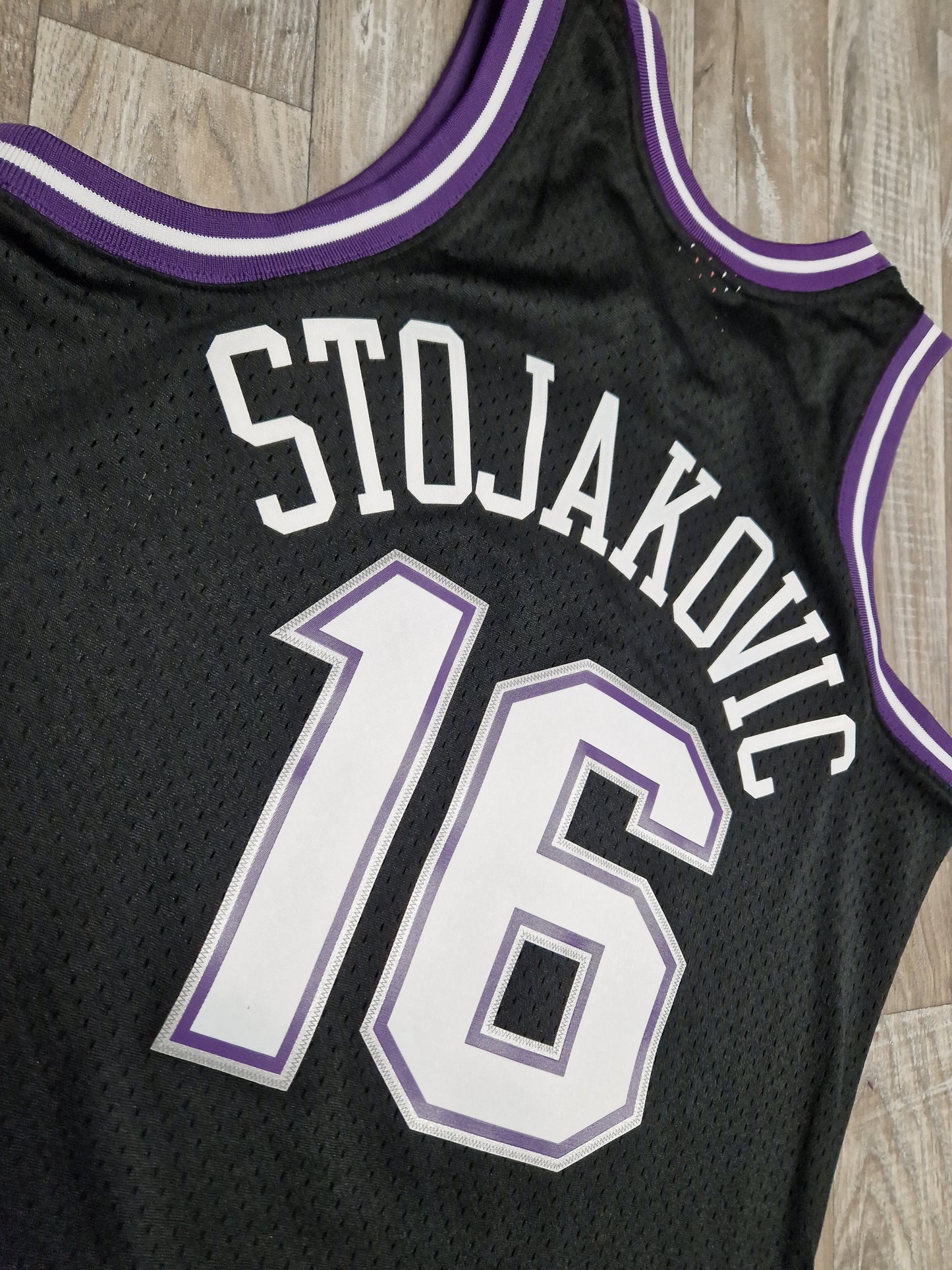 Peja Stojakovic Sacramento Kings Jersey Size Medium