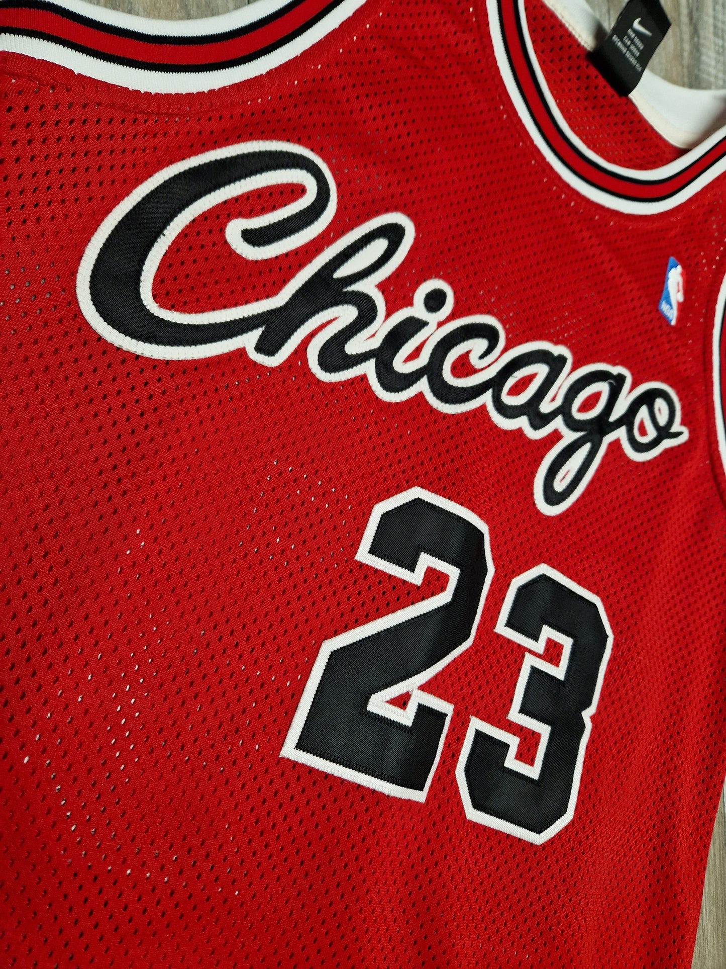 Michael Jordan Authentic Chicago Bulls Jersey Size Medium