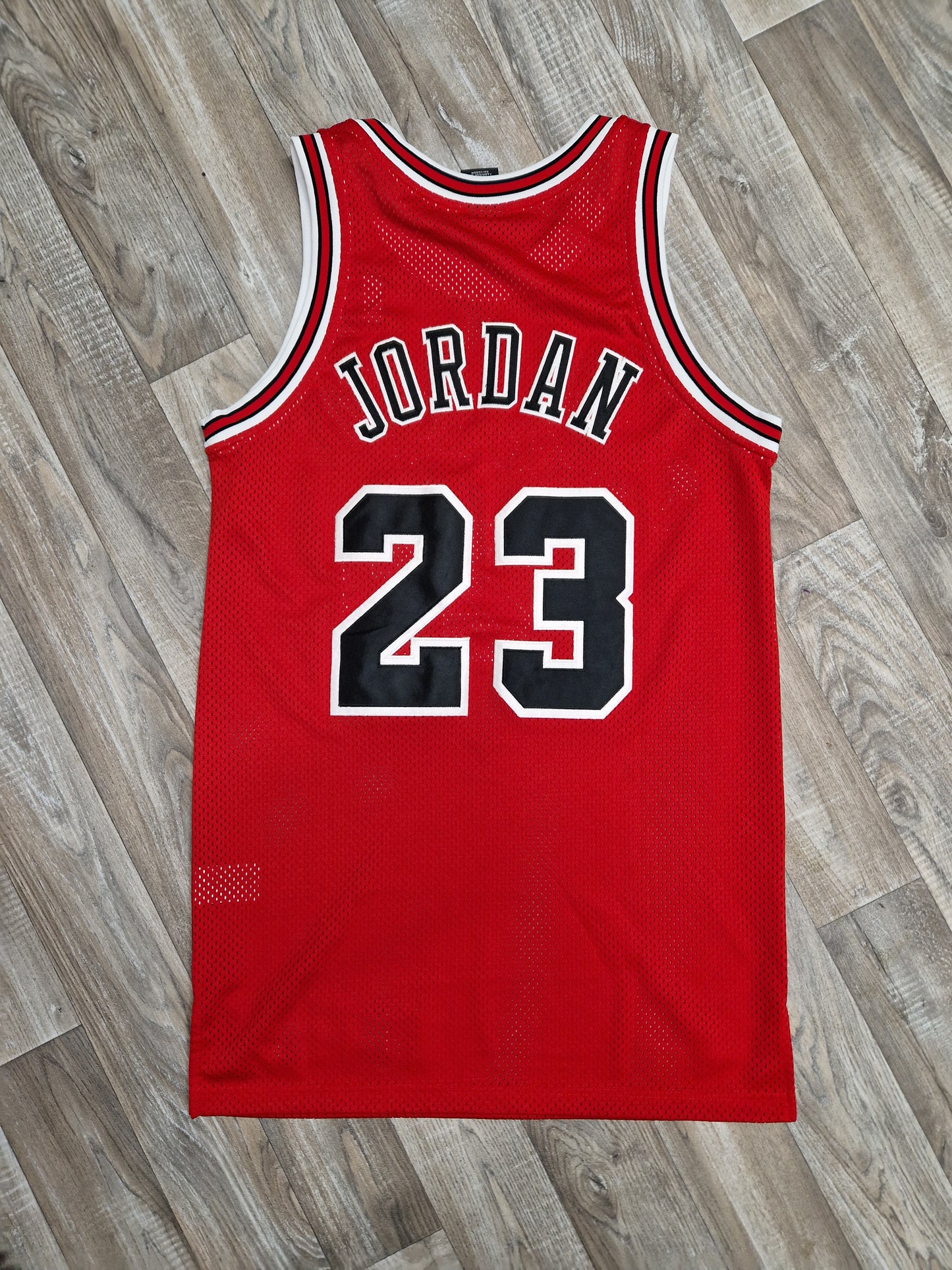 Michael Jordan Authentic Chicago Bulls Jersey Size Medium