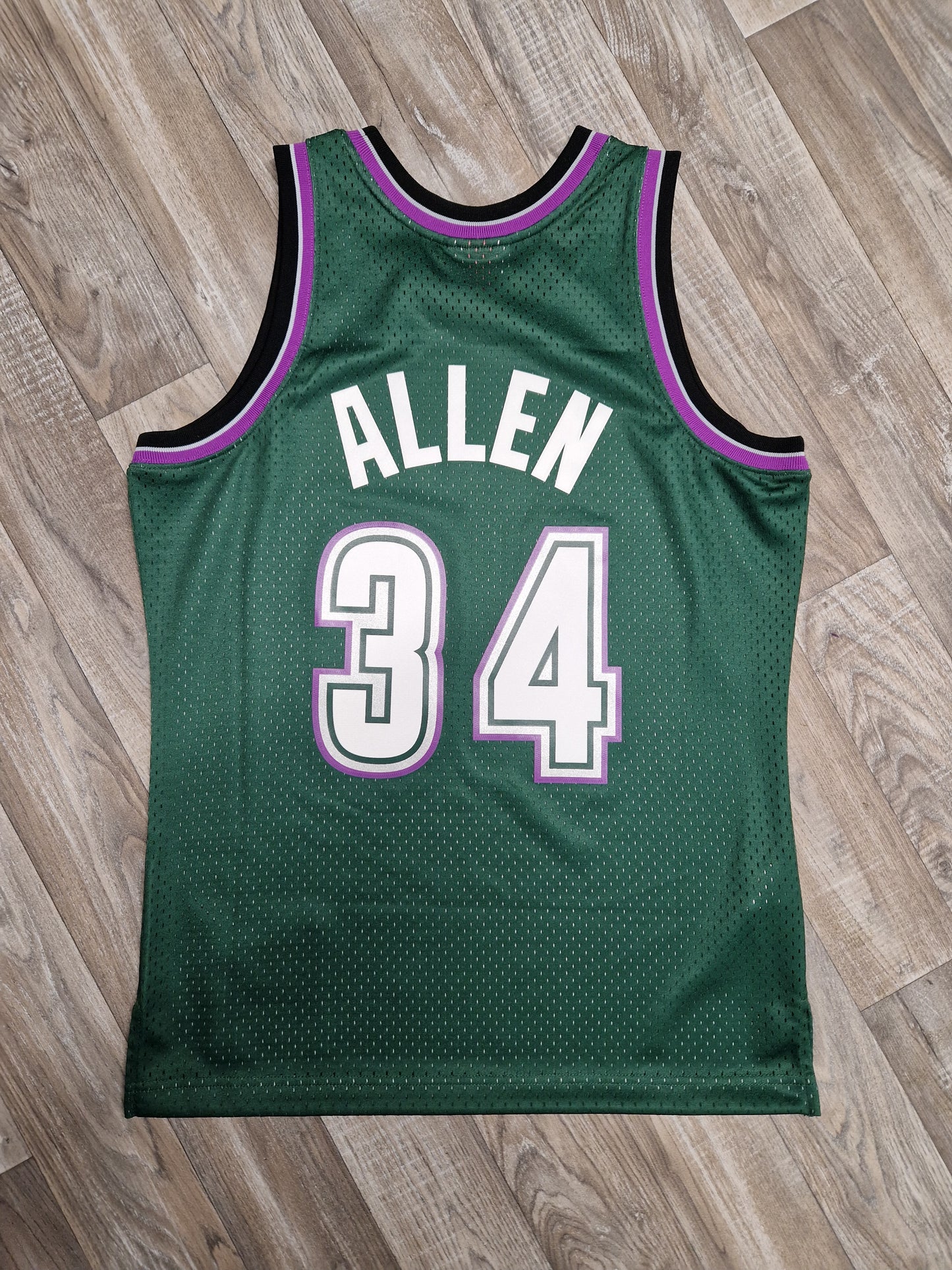 Ray Allen Milwaukee Bucks Jersey Size Medium