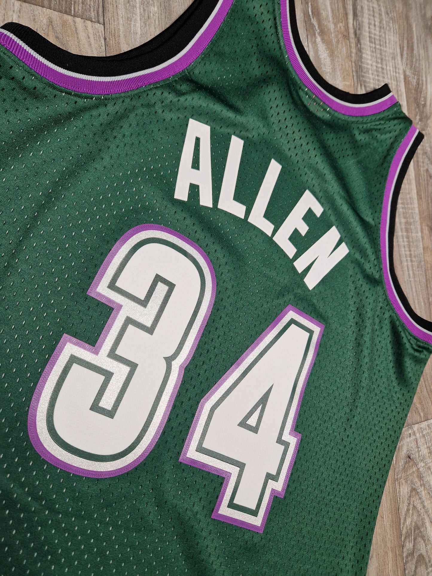 Ray Allen Milwaukee Bucks Jersey Size Medium