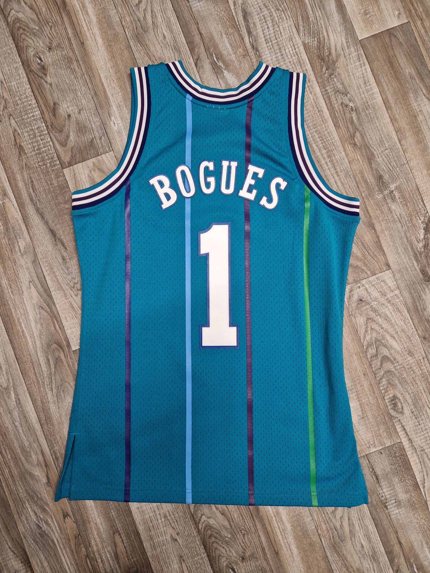 Mugsy Bogues First Generation Charlotte Hornets Jersey Size Medium